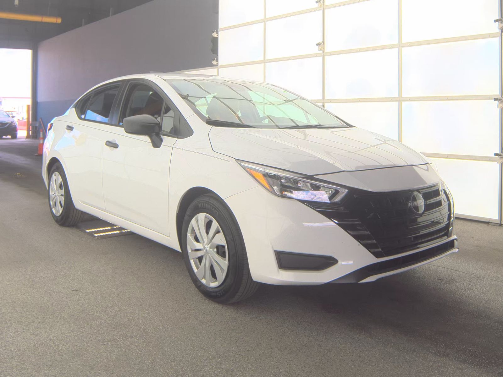 NISSAN VERSA - 5