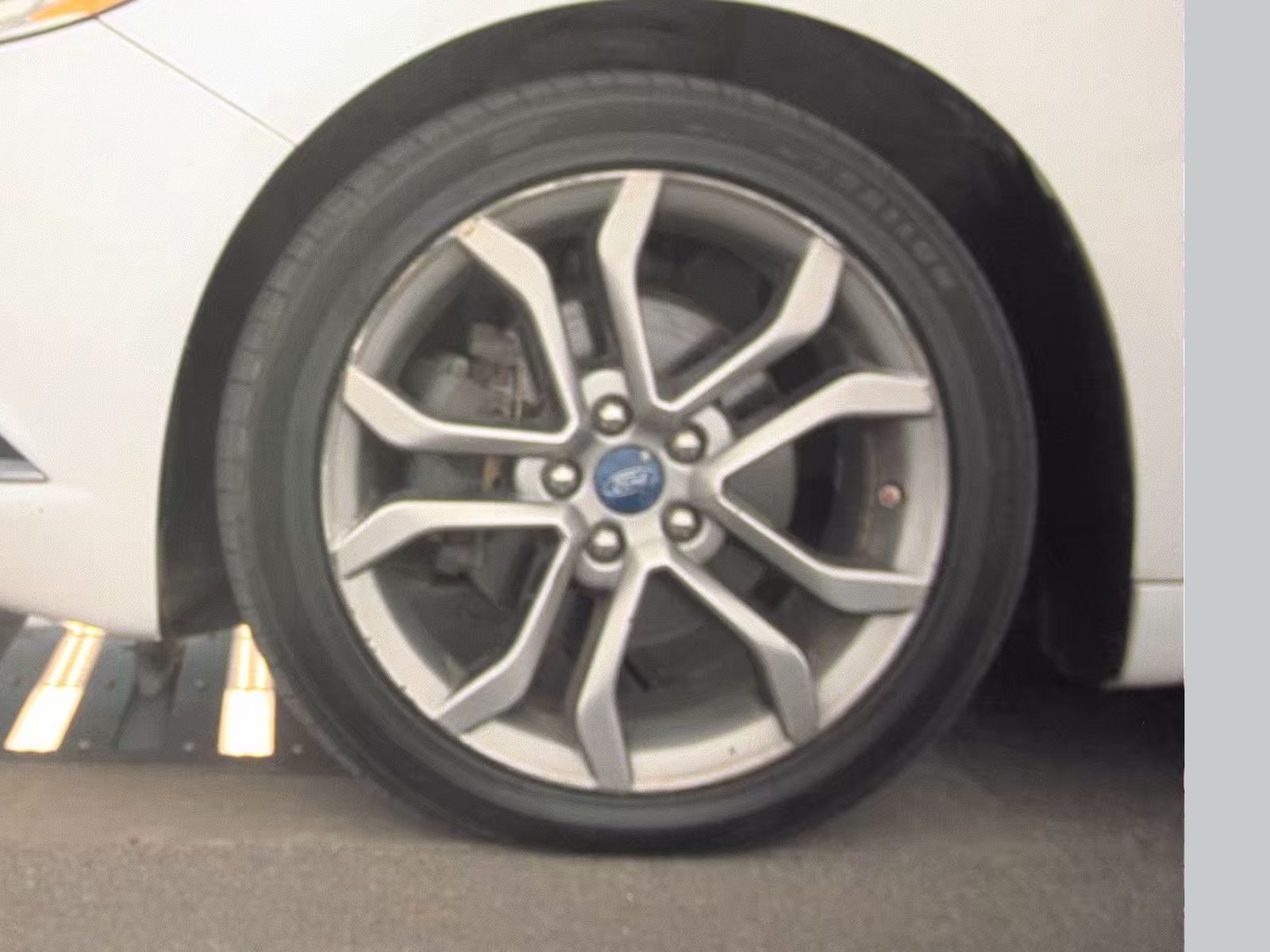 FORD FUSION - 10