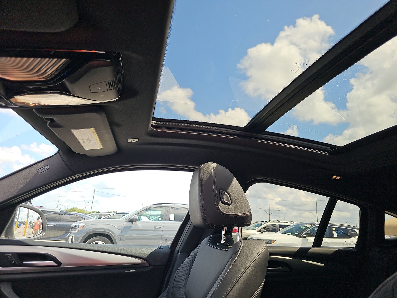 2025 BMW X4 xDrive30i AWD