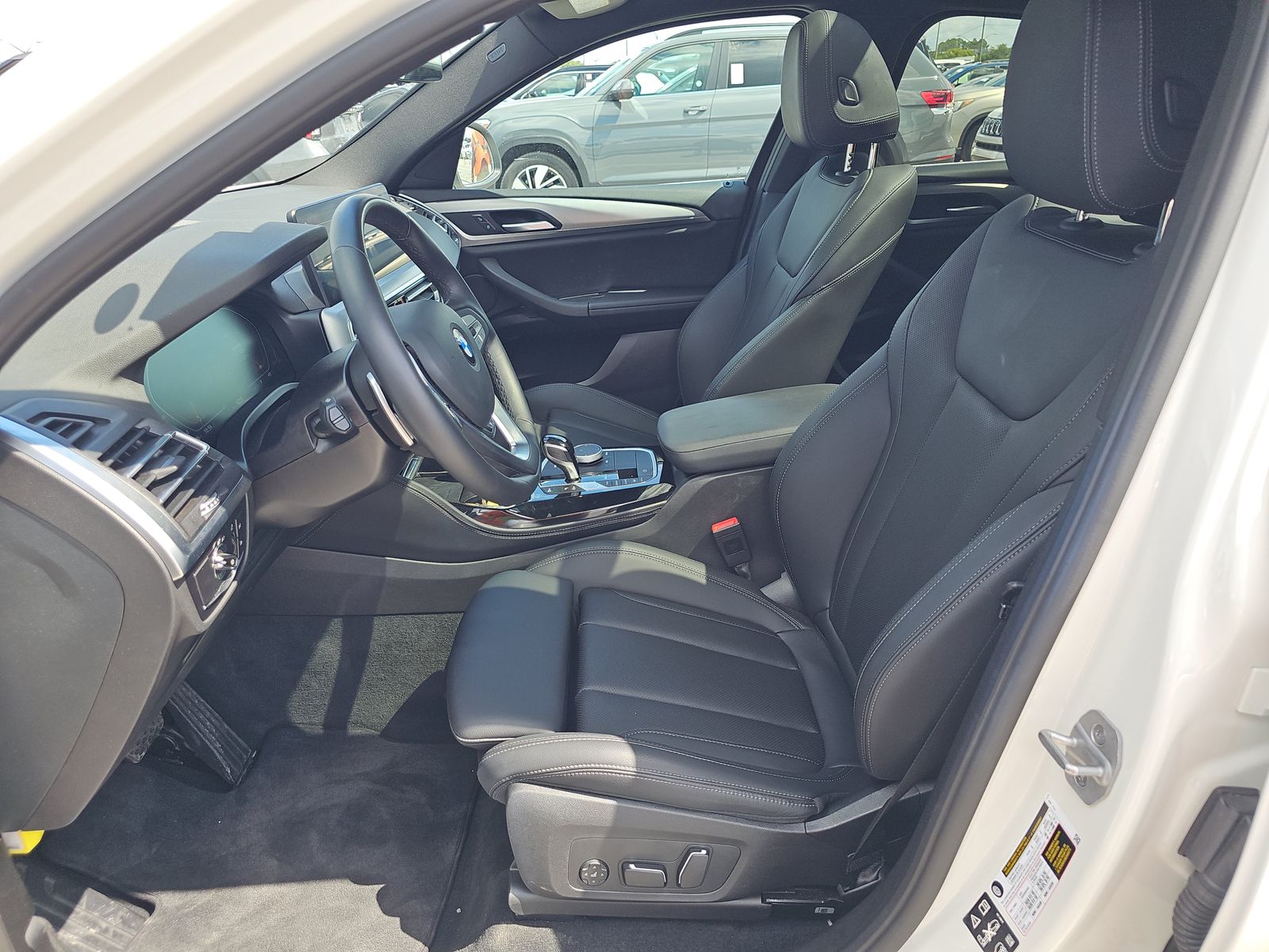 2025 BMW X4 xDrive30i AWD