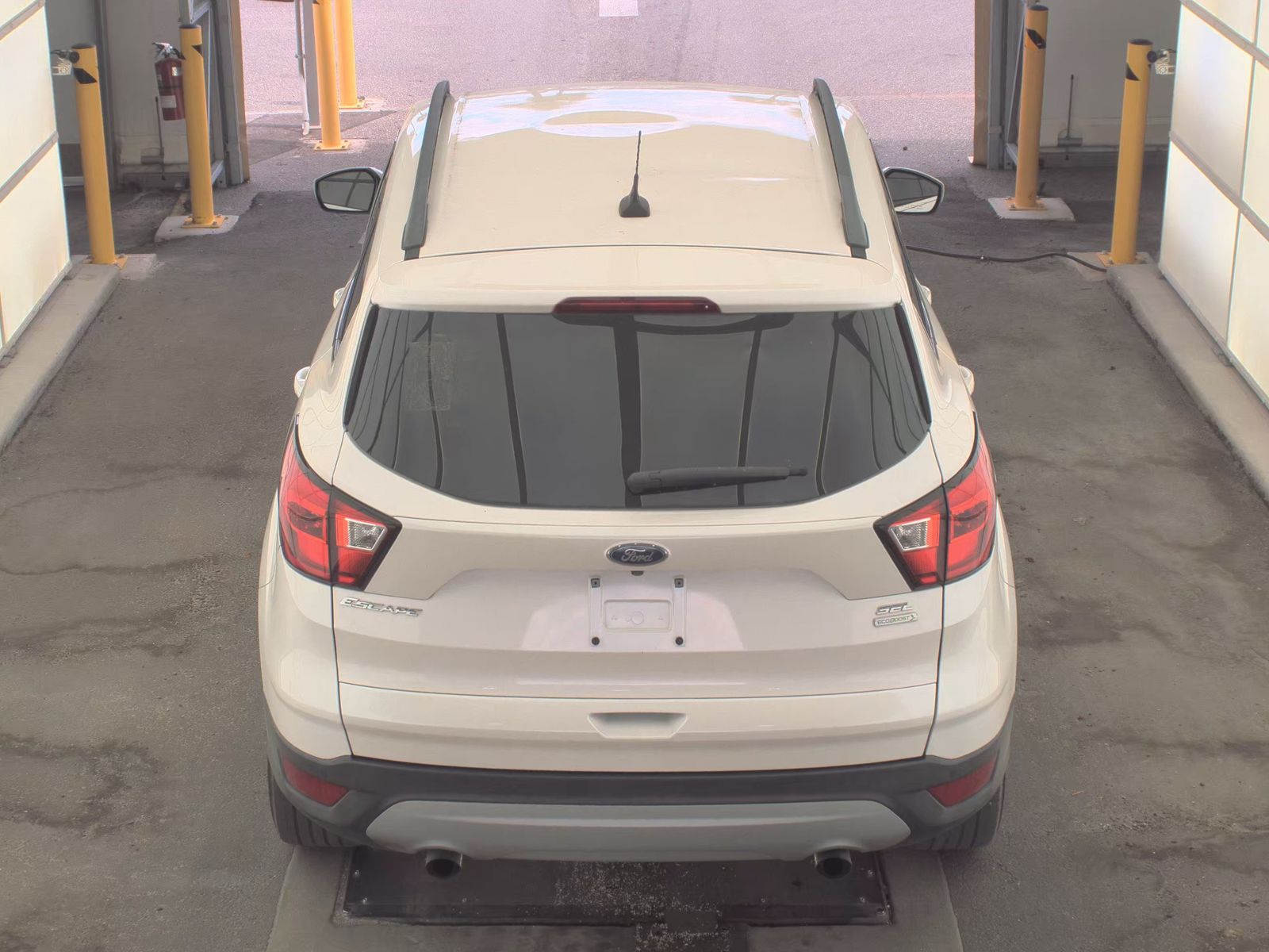 FORD ESCAPE - 7