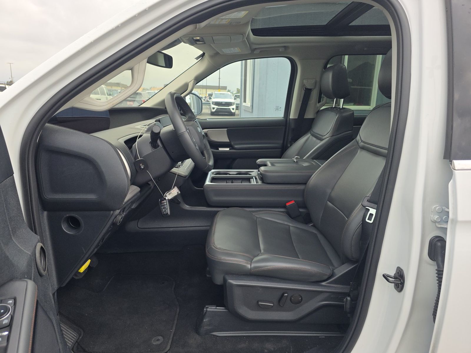 FORD EXPEDITION - 8
