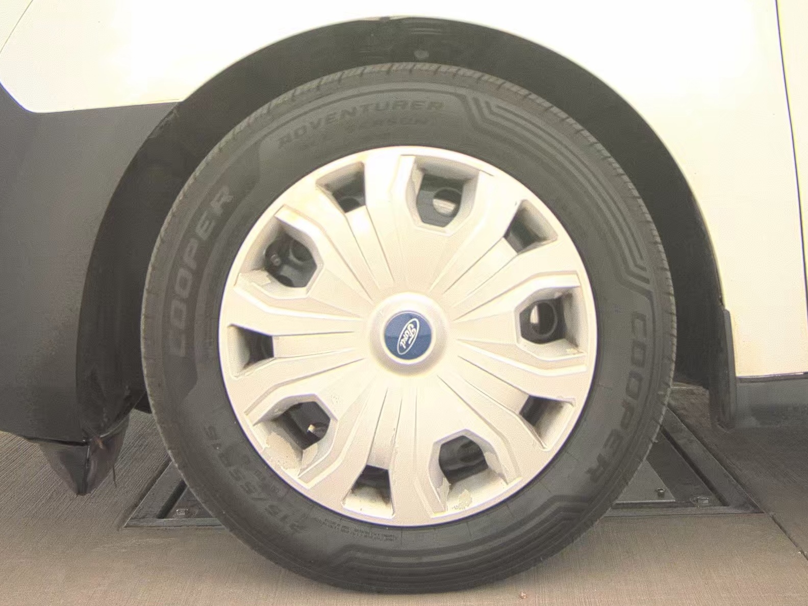 FORD TRANSIT CONNECT - 10