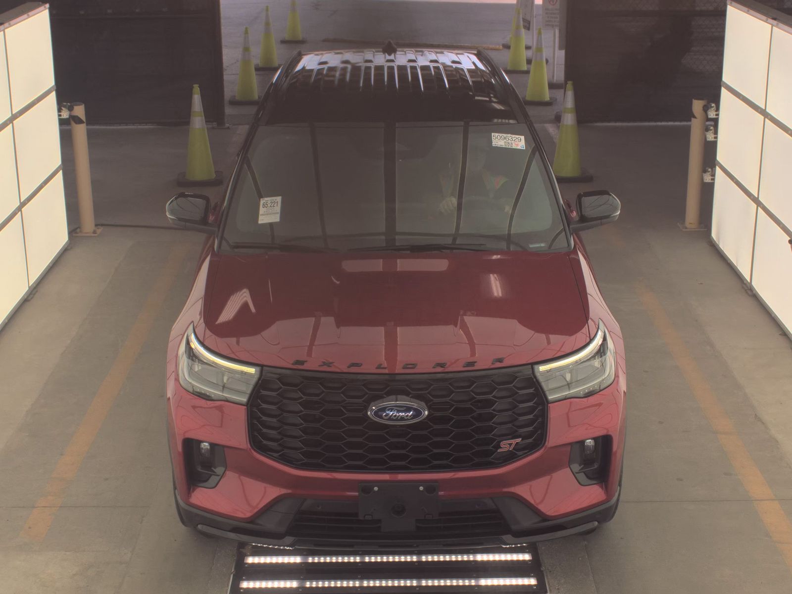 FORD EXPLORER - 3