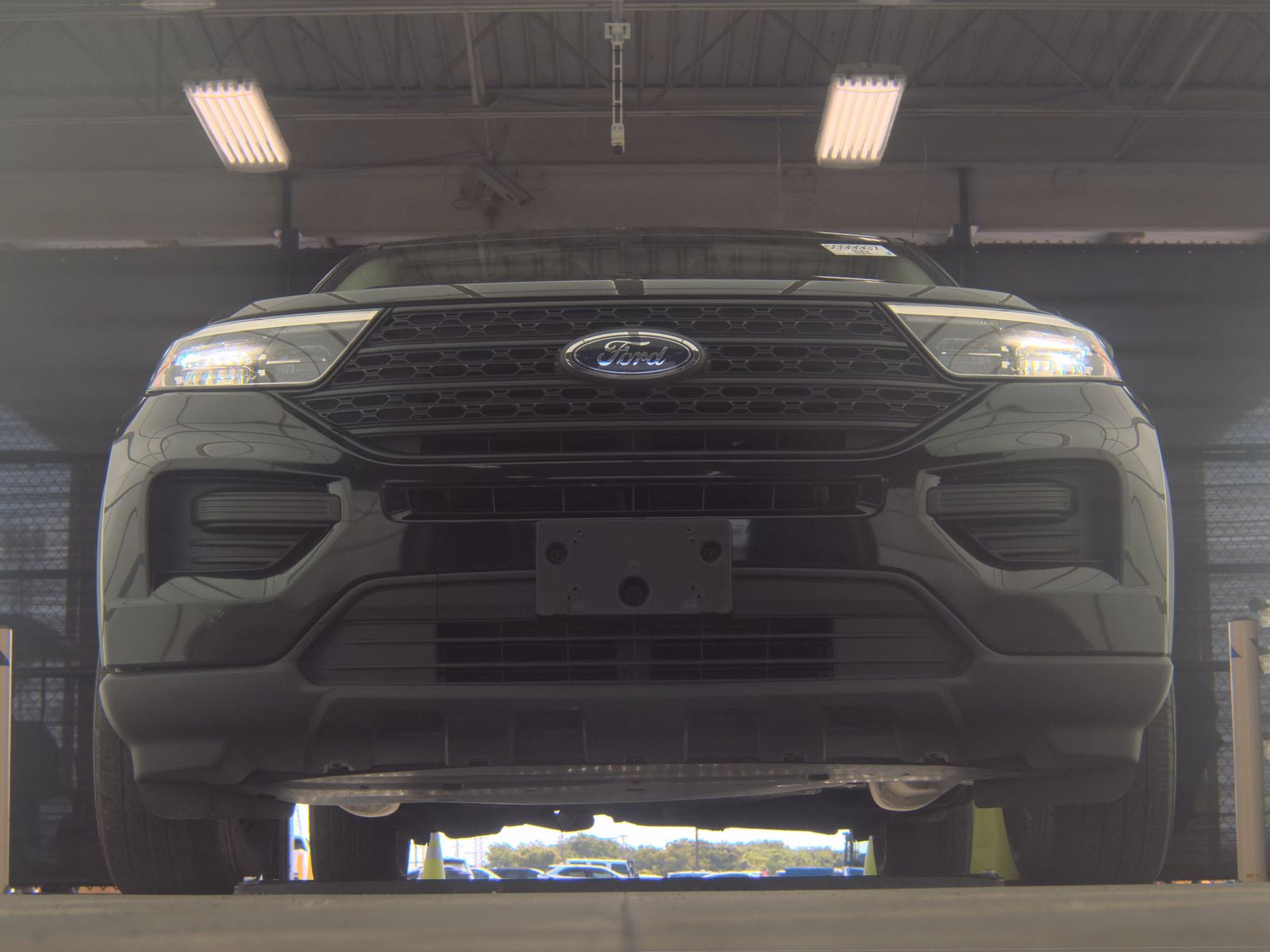 FORD EXPLORER - 4