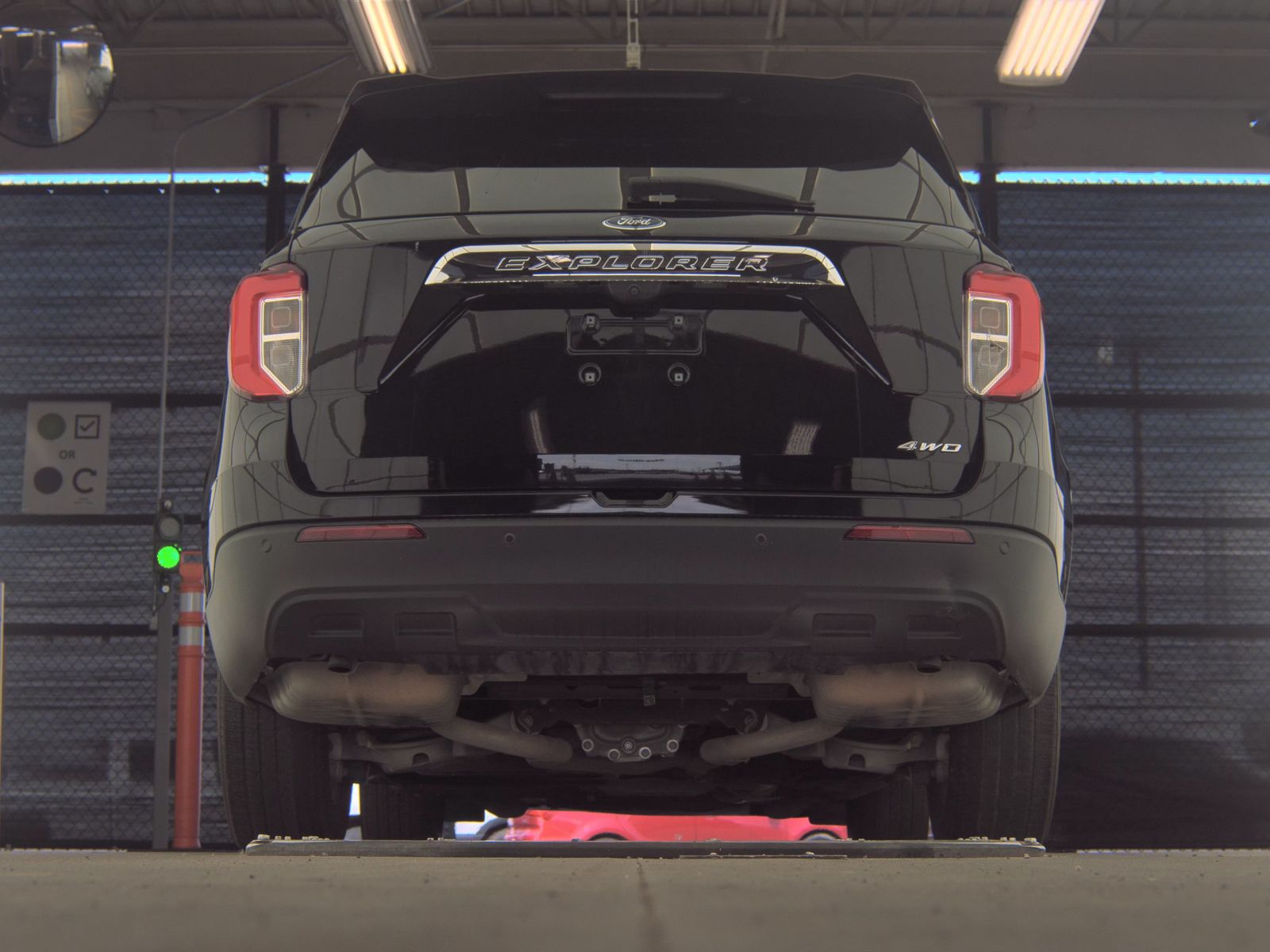 FORD EXPLORER - 8