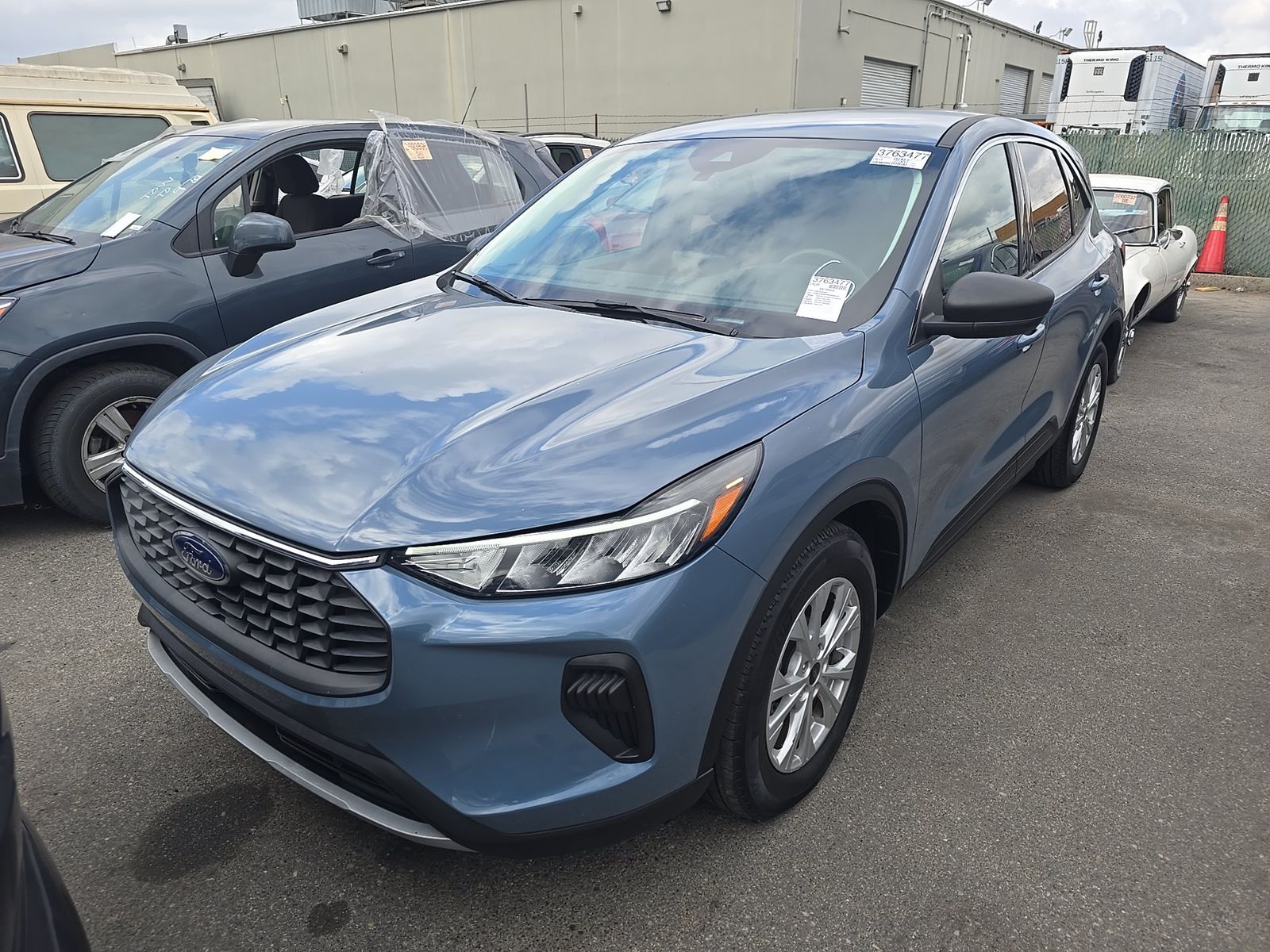 FORD ESCAPE - 1