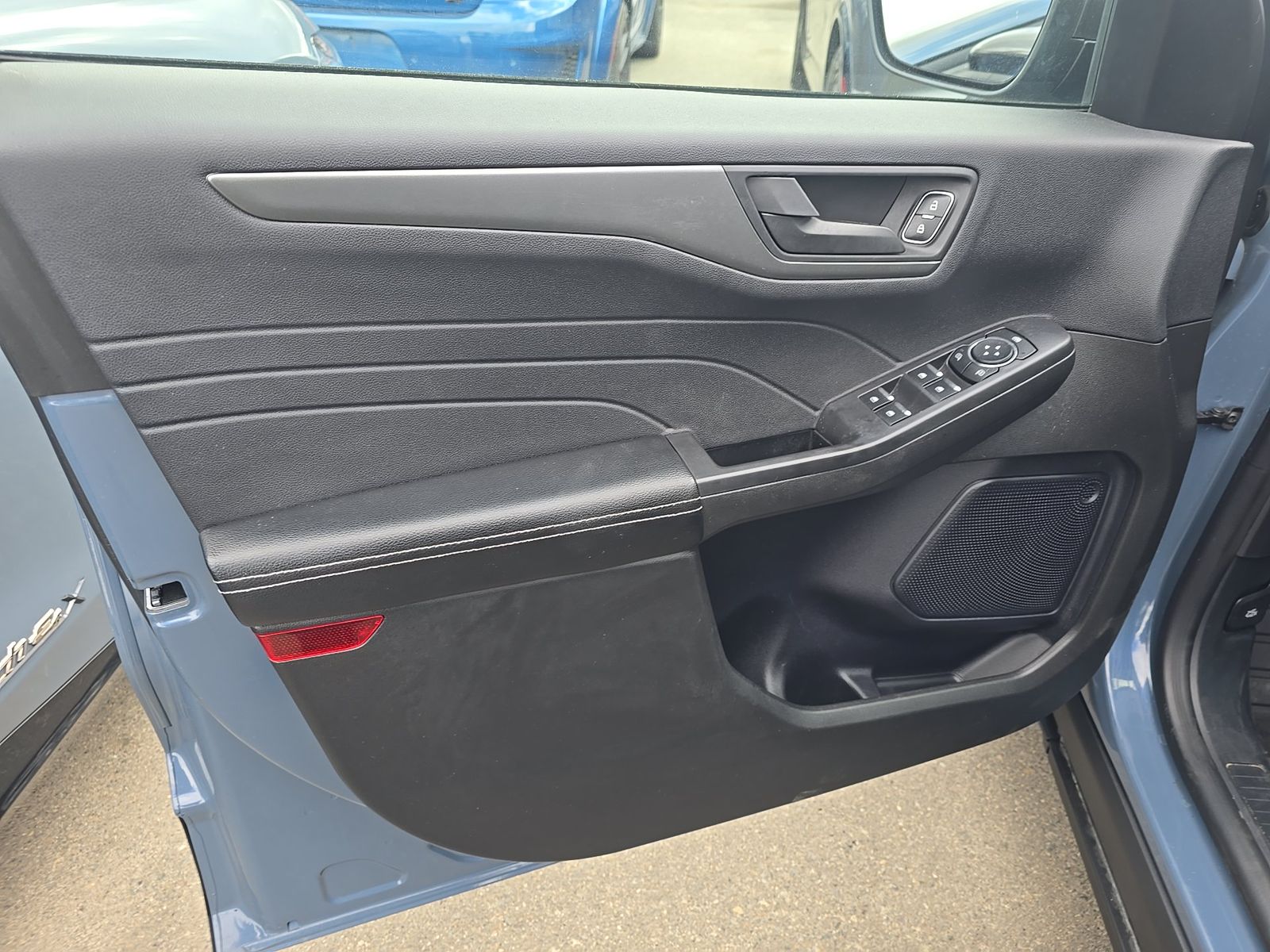 FORD ESCAPE - 10