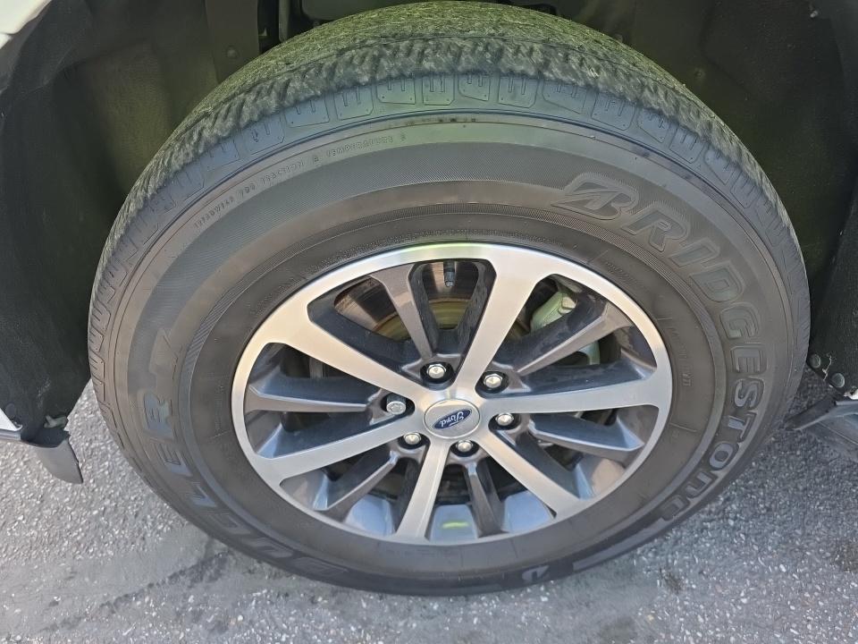 FORD EXPEDITION - 9