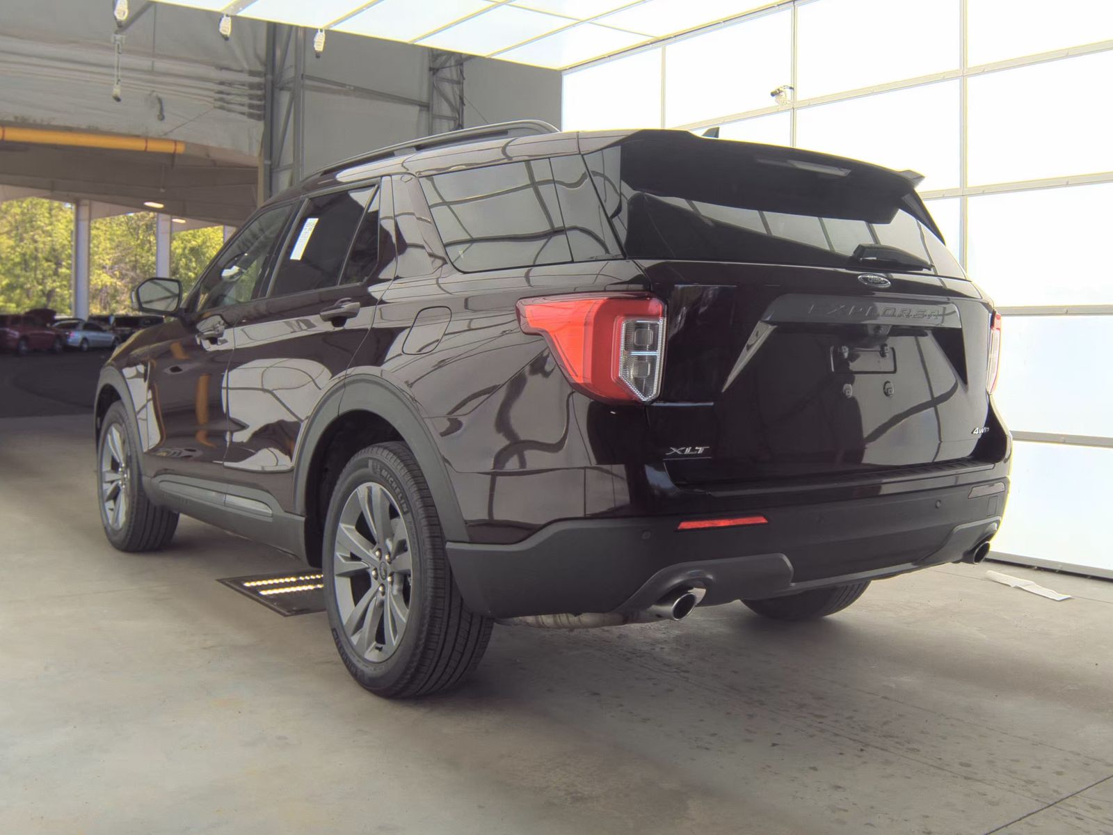 FORD EXPLORER - 9