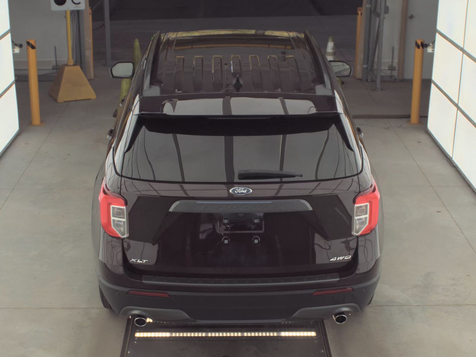 FORD EXPLORER - 7