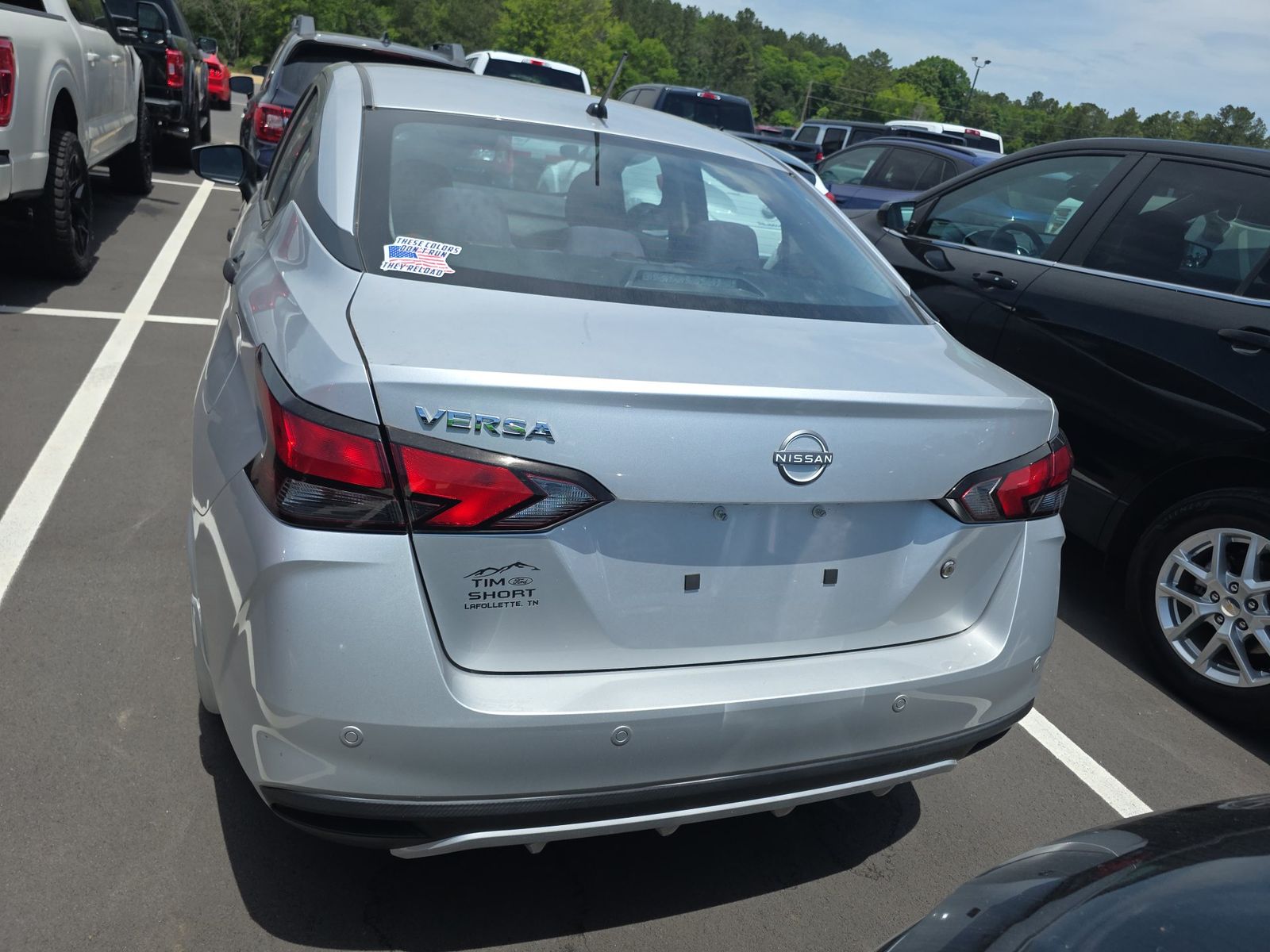 NISSAN VERSA - 6