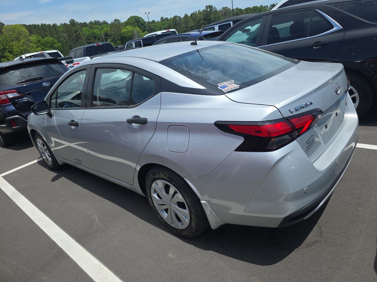 NISSAN VERSA - 7