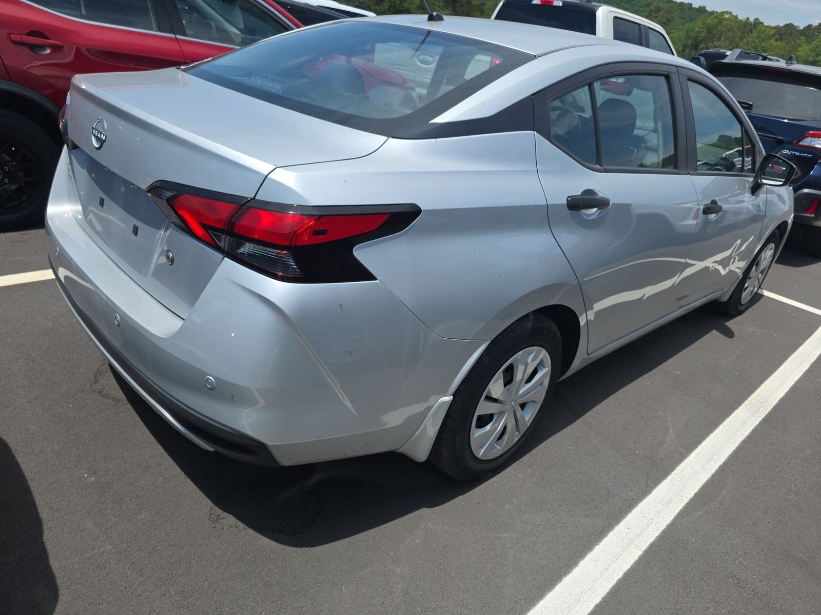 NISSAN VERSA - 5