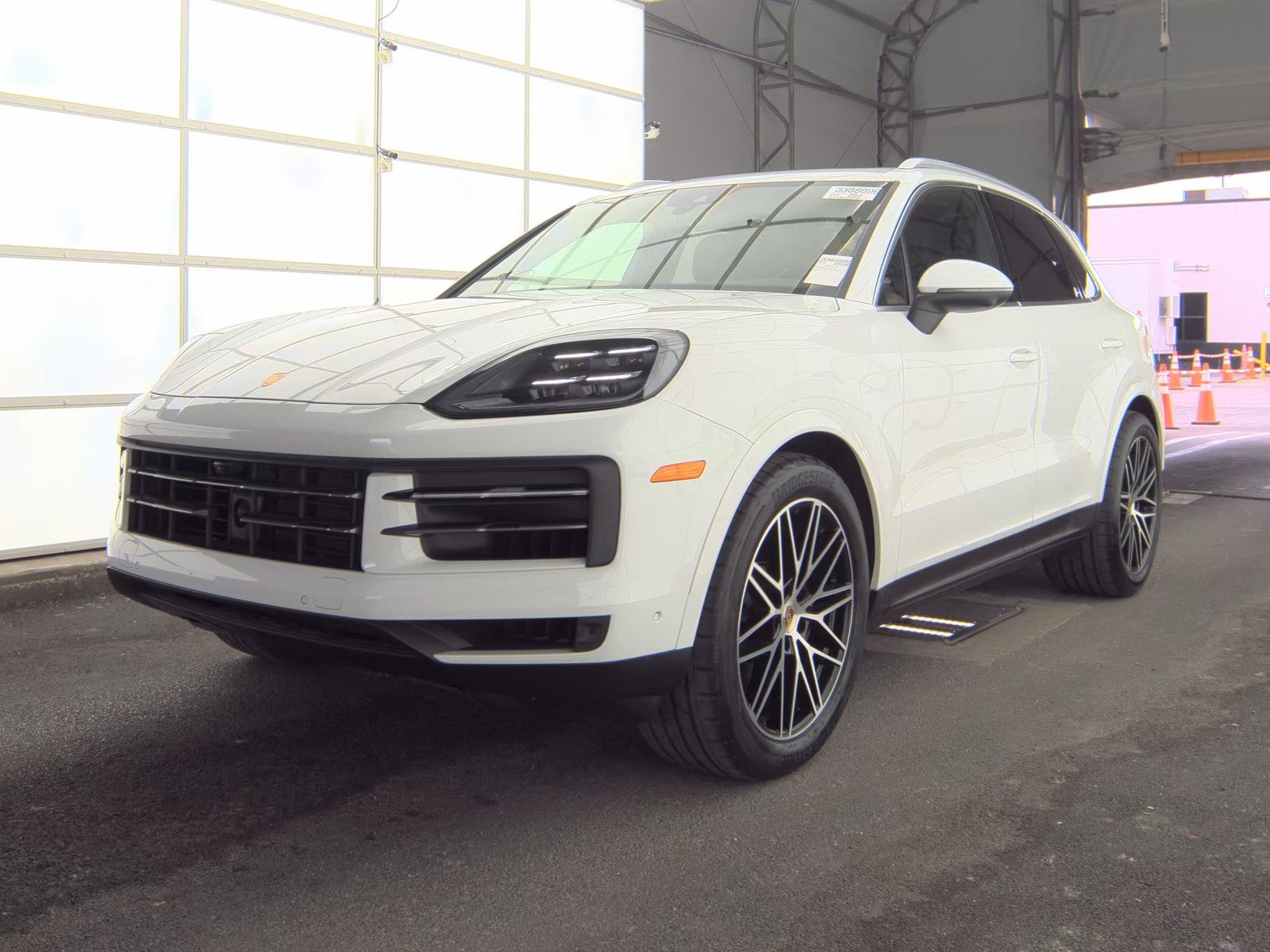 PORSCHE CAYENNE - 1