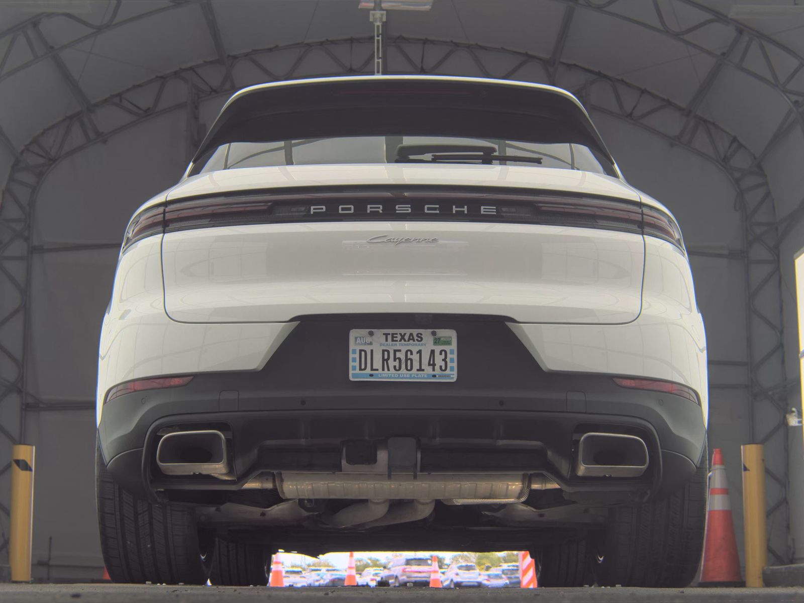 PORSCHE CAYENNE - 8