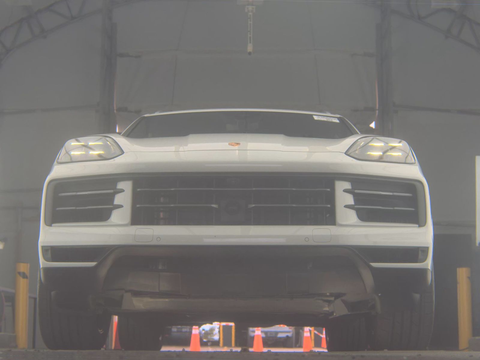 PORSCHE CAYENNE - 4