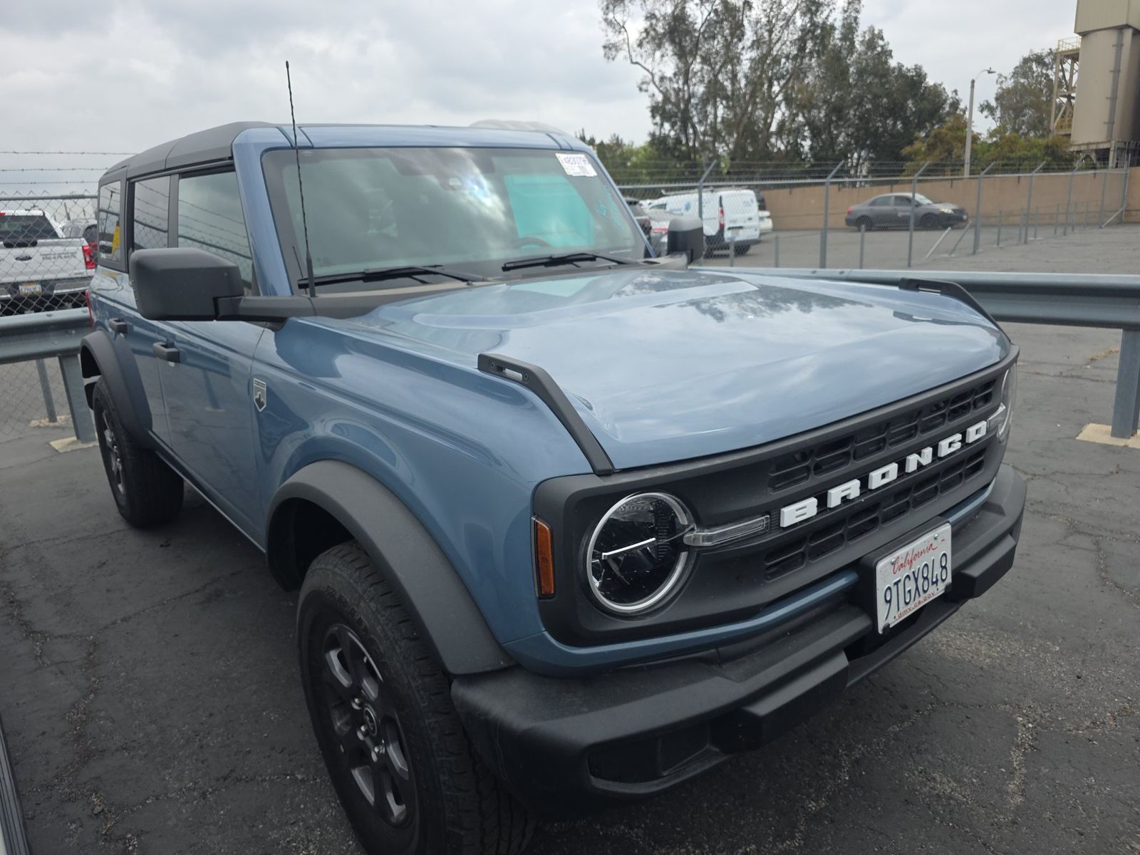 FORD BRONCO - 4
