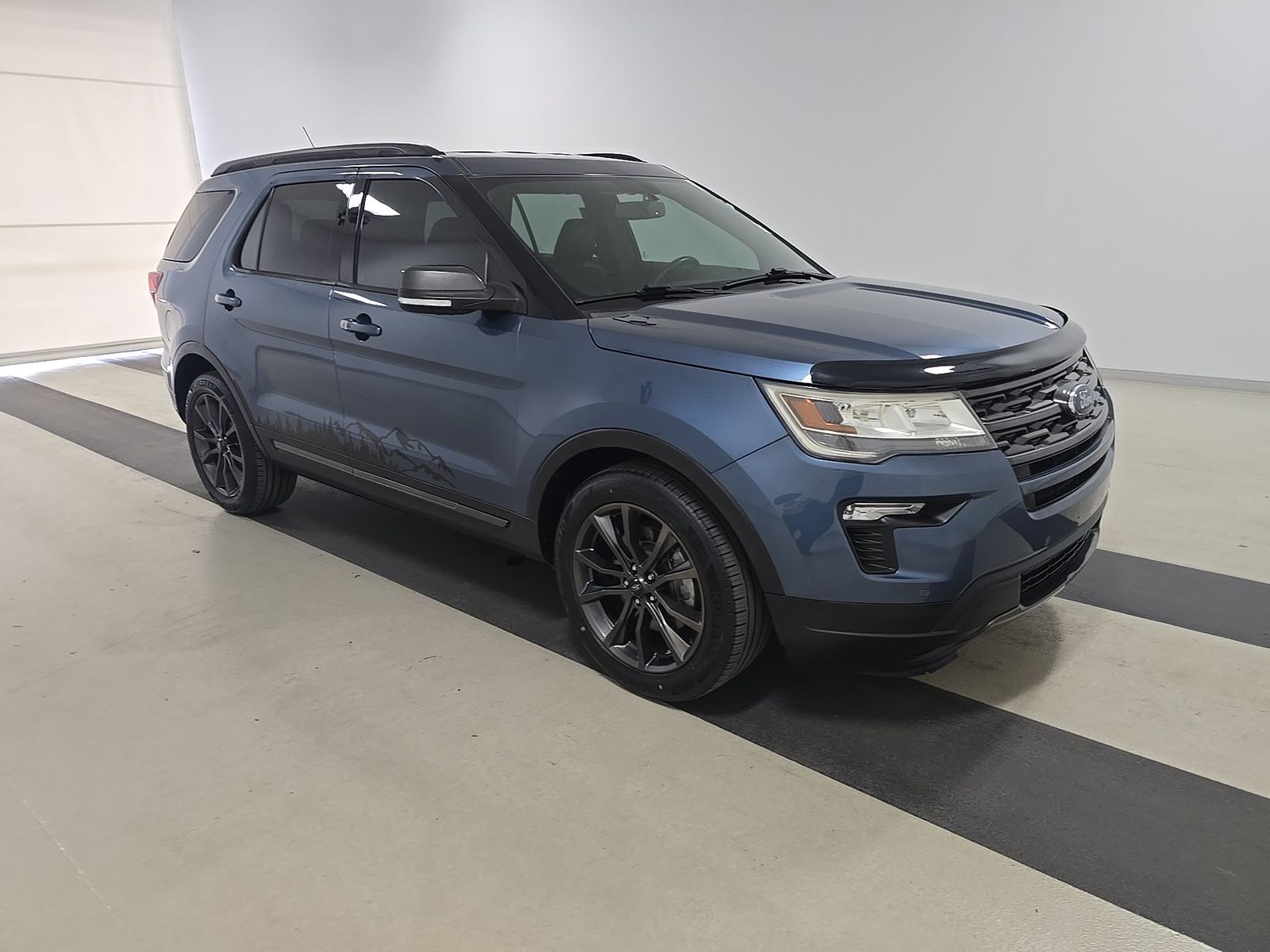 FORD EXPLORER - 4