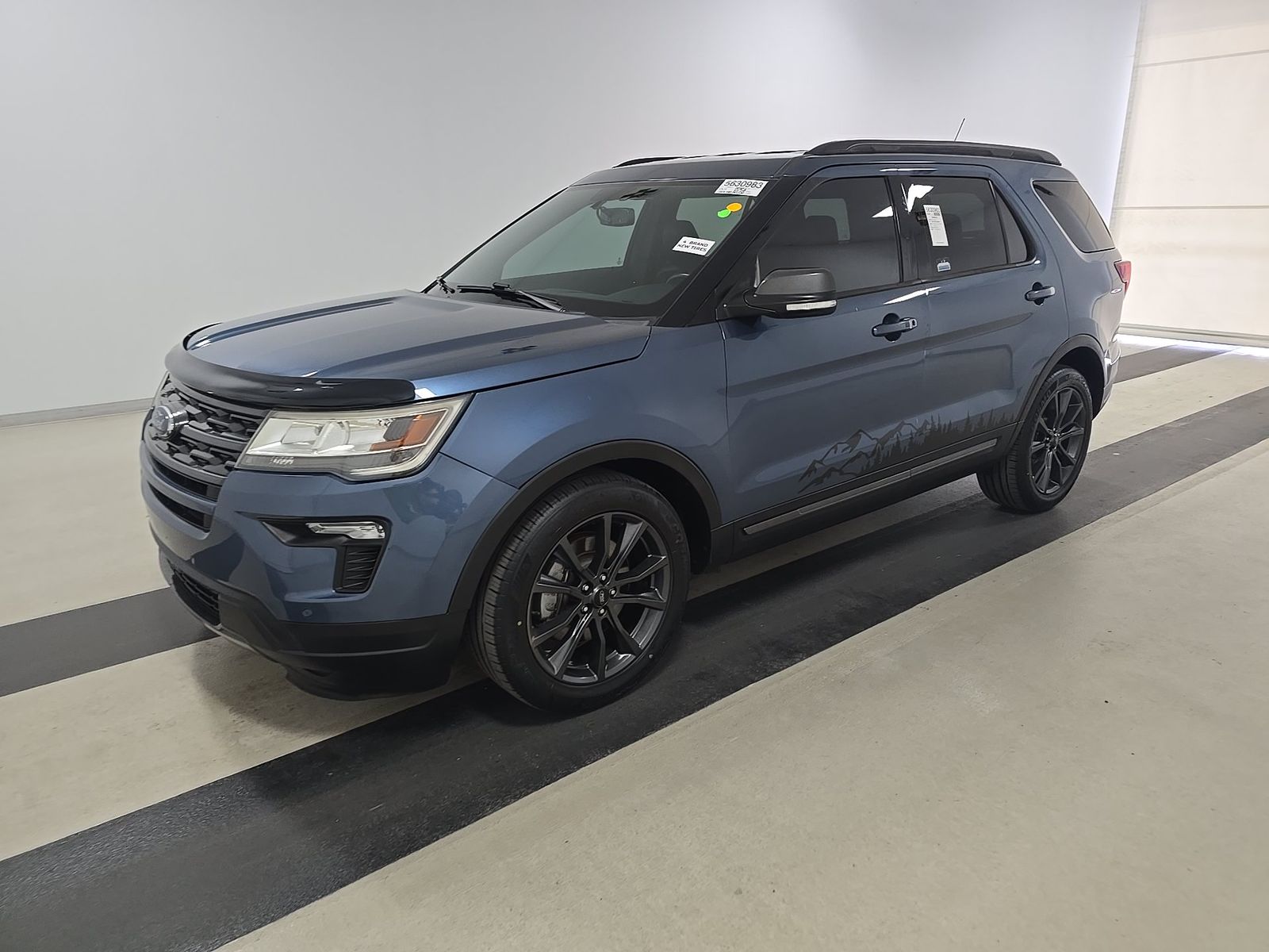 FORD EXPLORER - 1