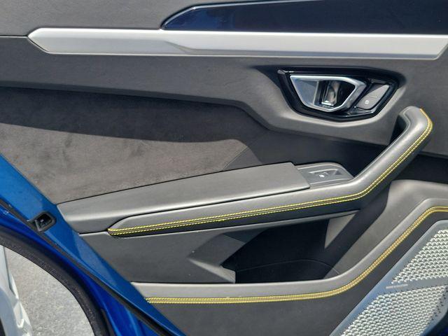 2020 Lamborghini Urus Base AWD
