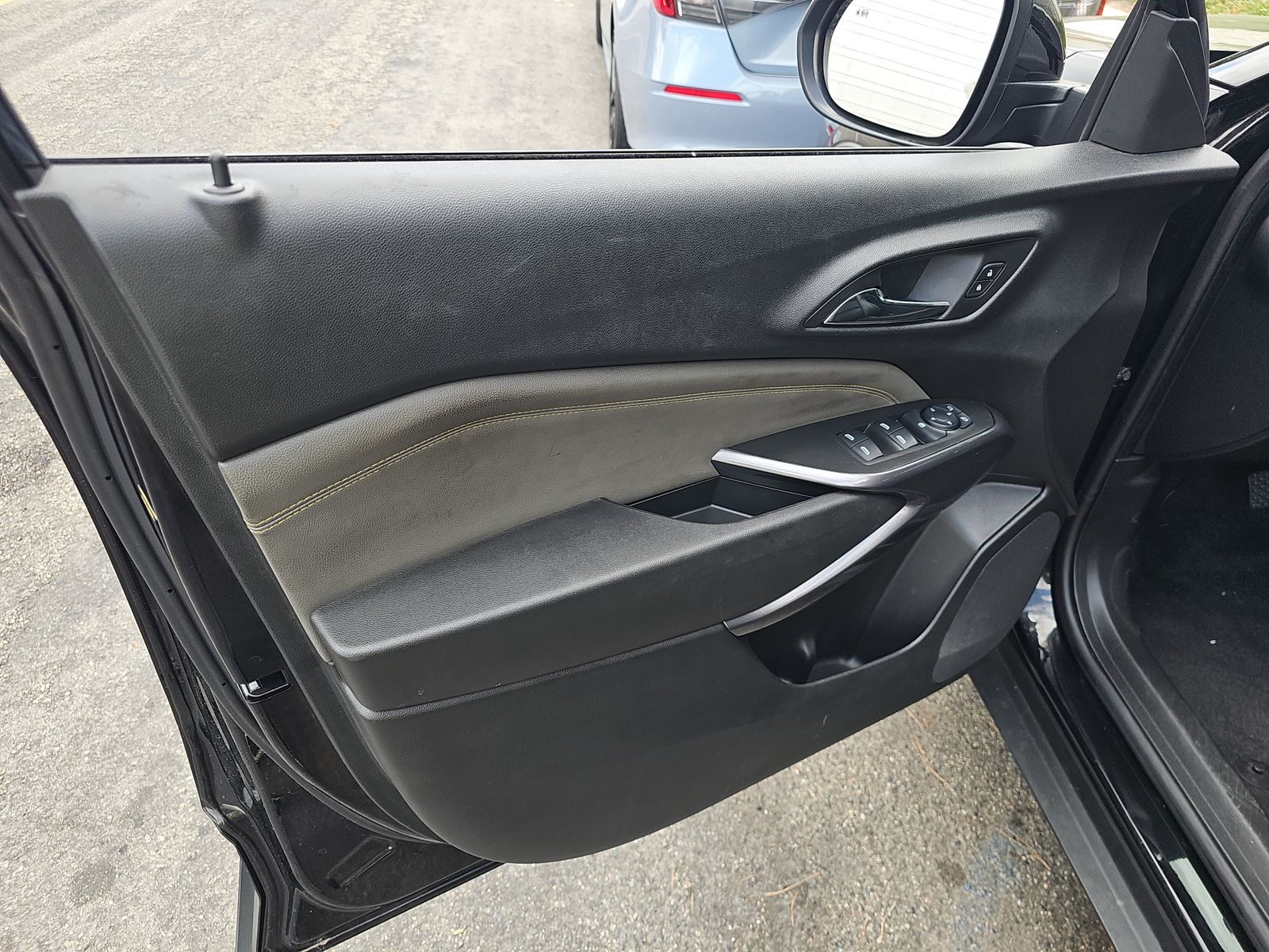 CHEVROLET TRAX - 10
