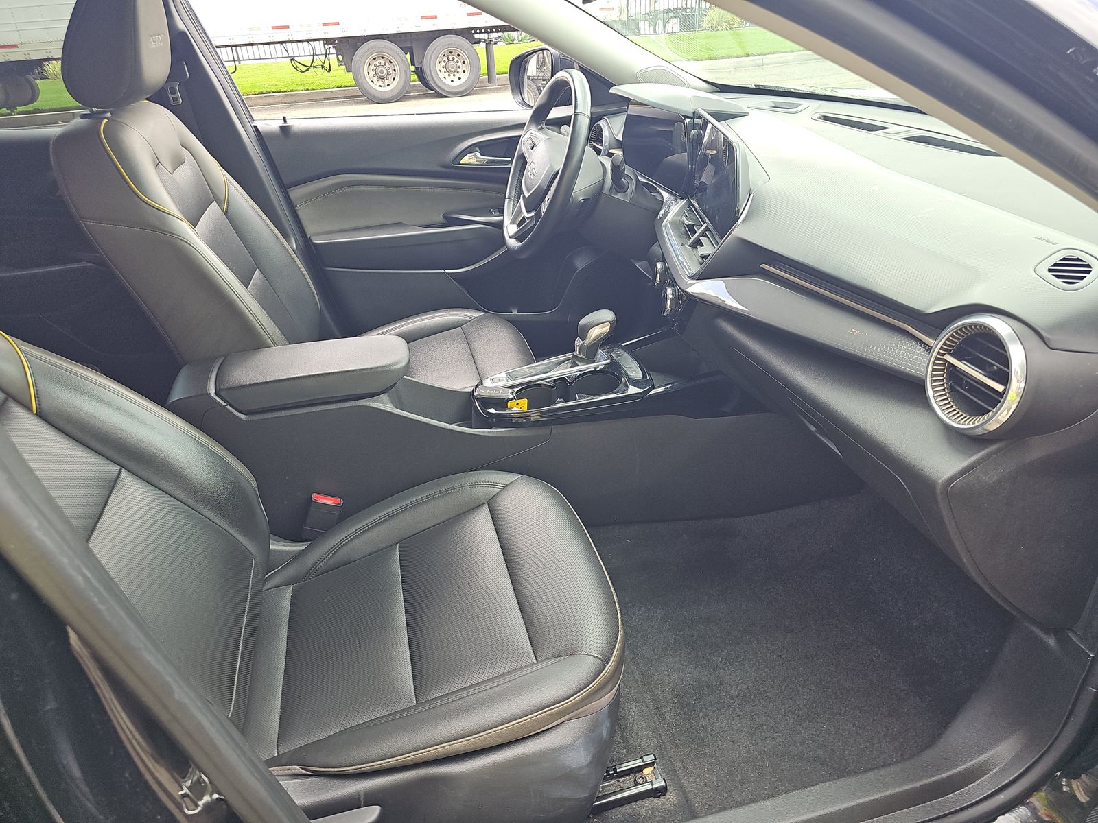 CHEVROLET TRAX - 9
