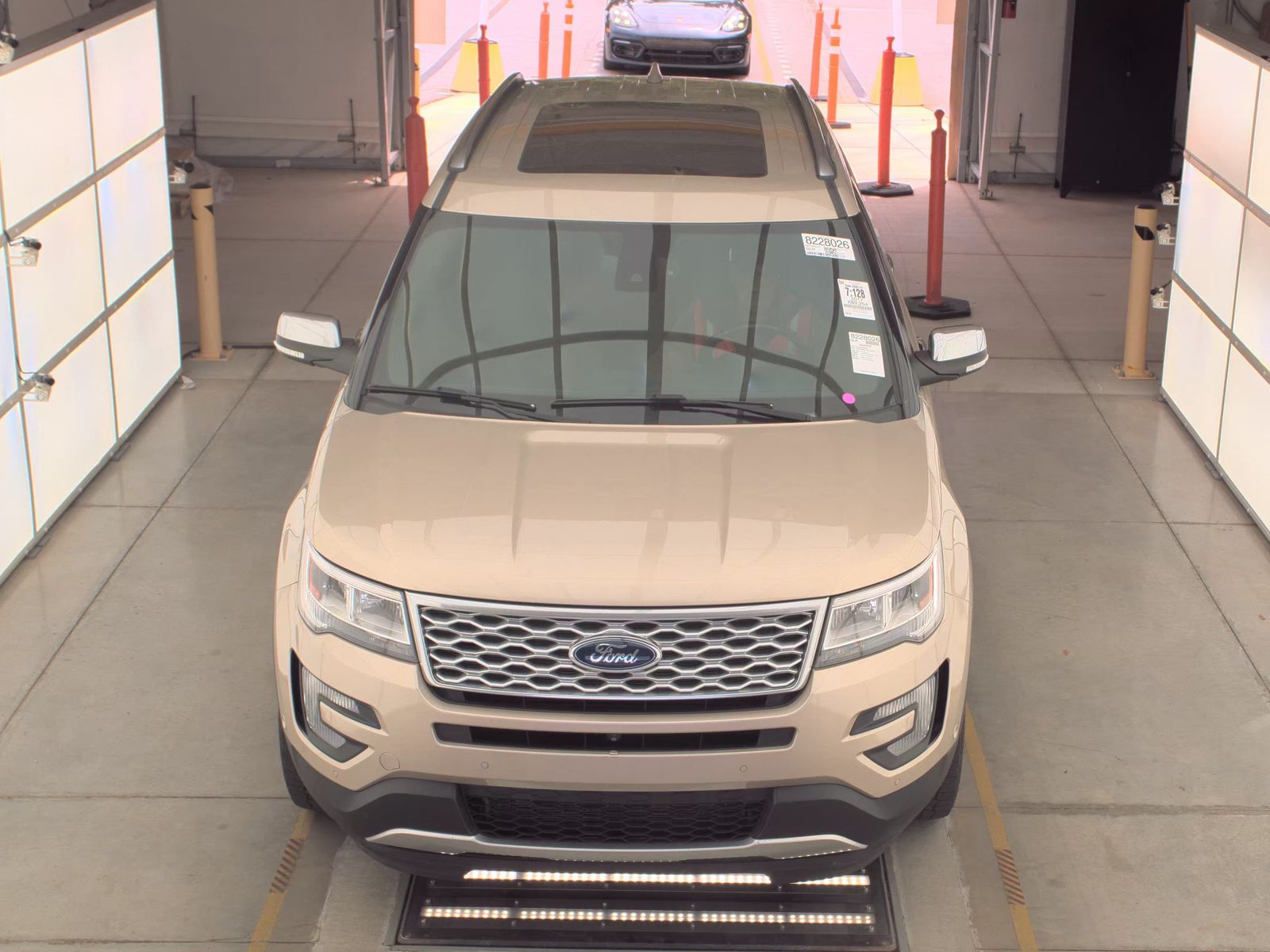 FORD EXPLORER - 3
