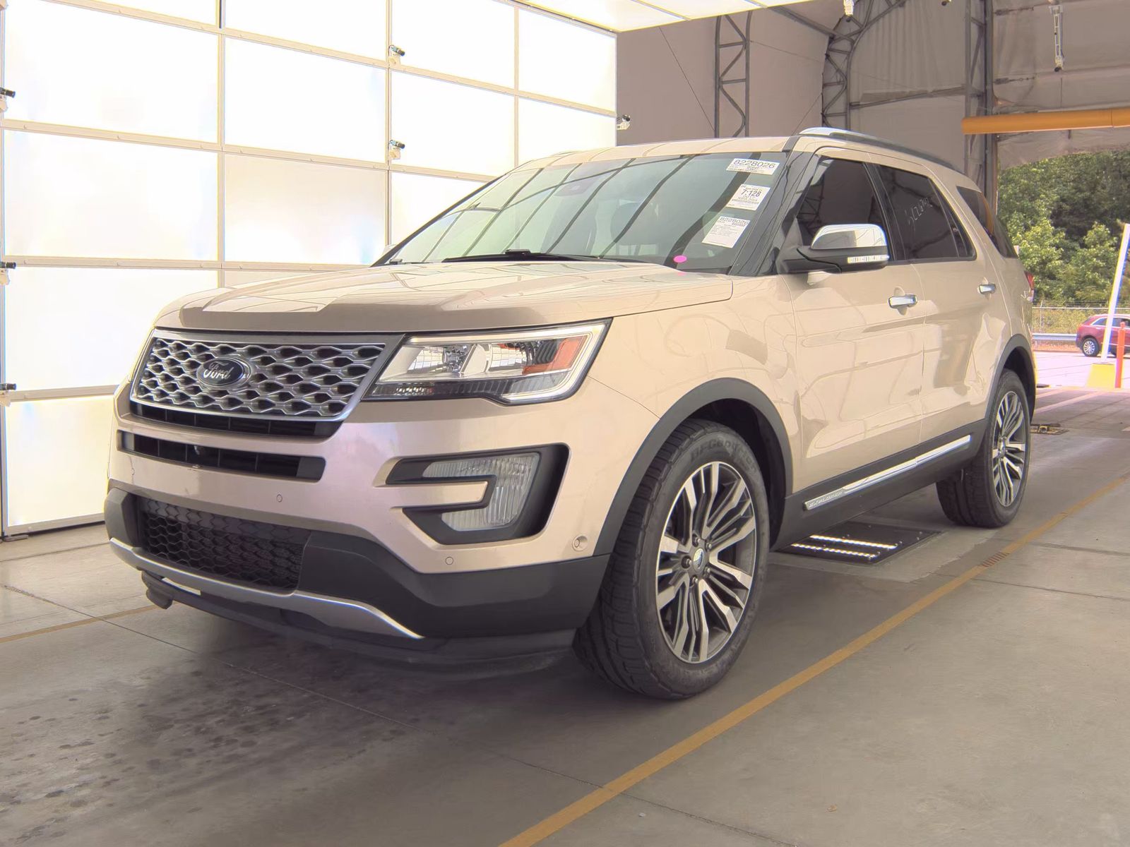 FORD EXPLORER - 1