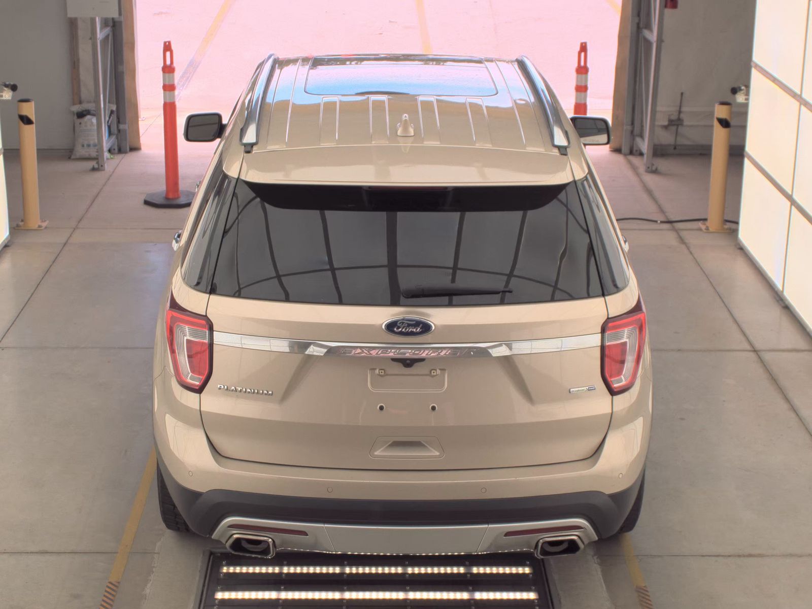FORD EXPLORER - 7