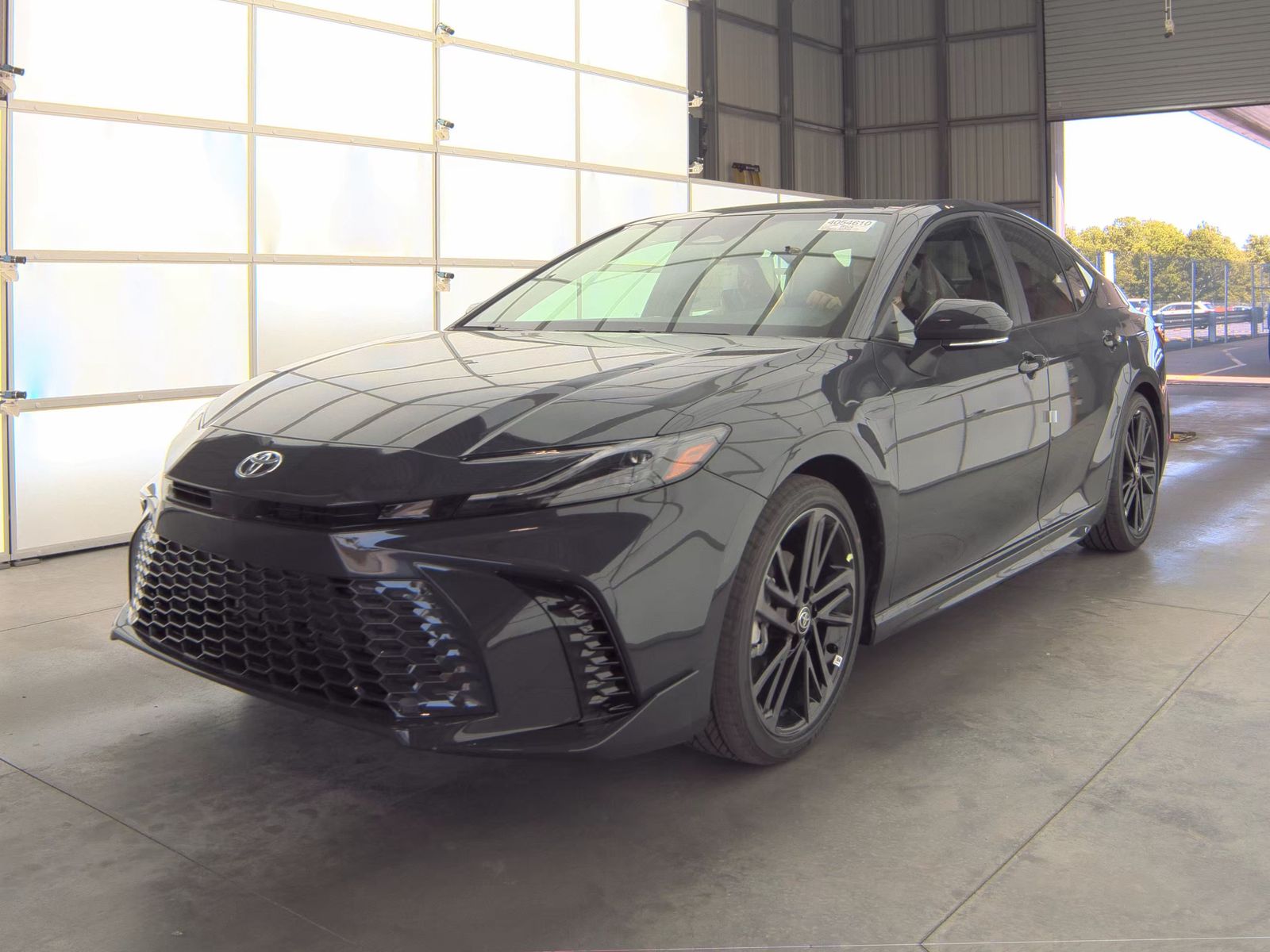 TOYOTA CAMRY - 1