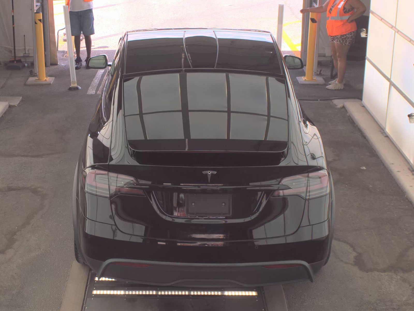 TESLA MODEL X - 7
