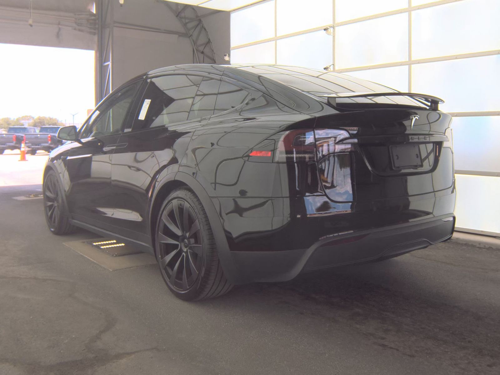TESLA MODEL X - 9