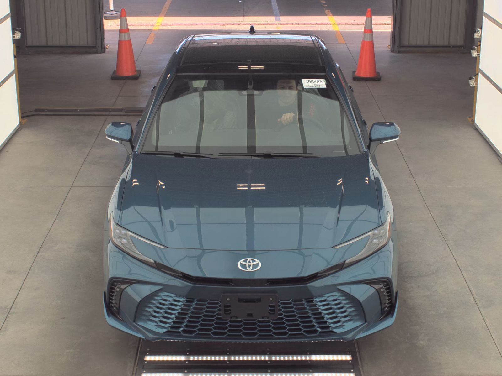 TOYOTA CAMRY - 3