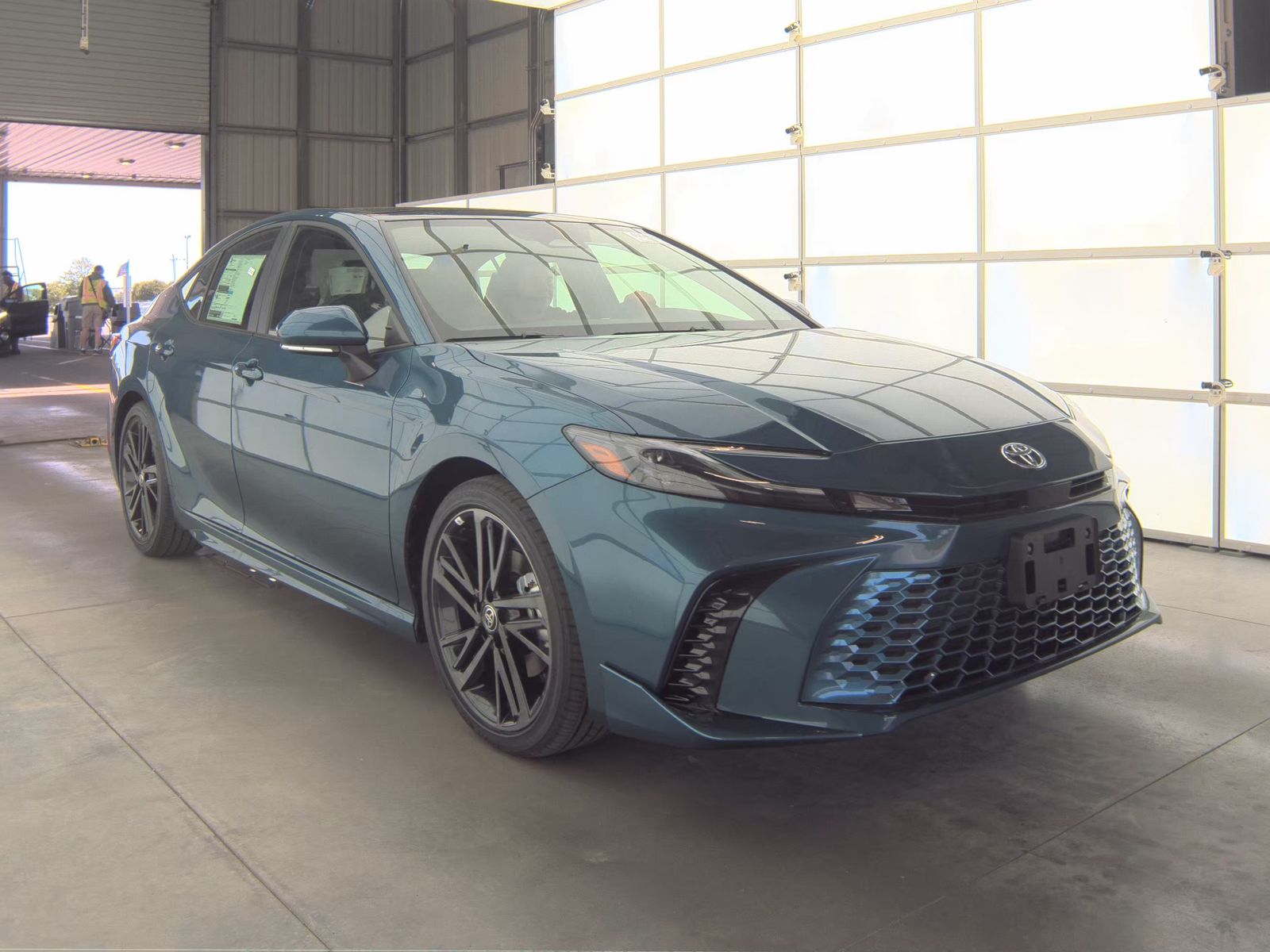 TOYOTA CAMRY - 4