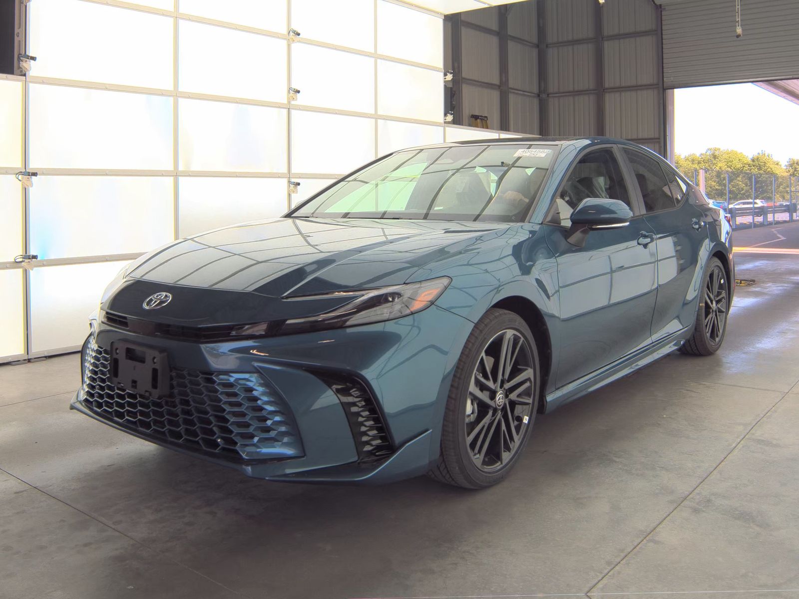 TOYOTA CAMRY - 1