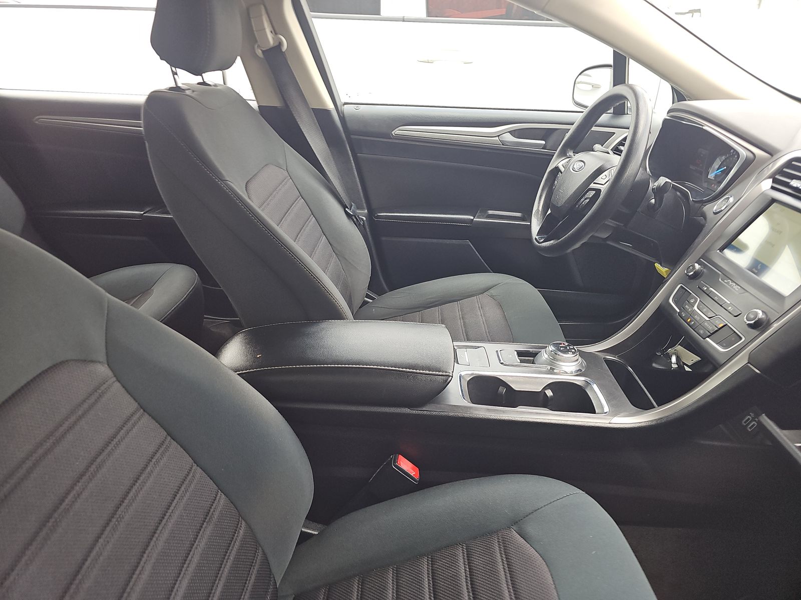 FORD FUSION - 9