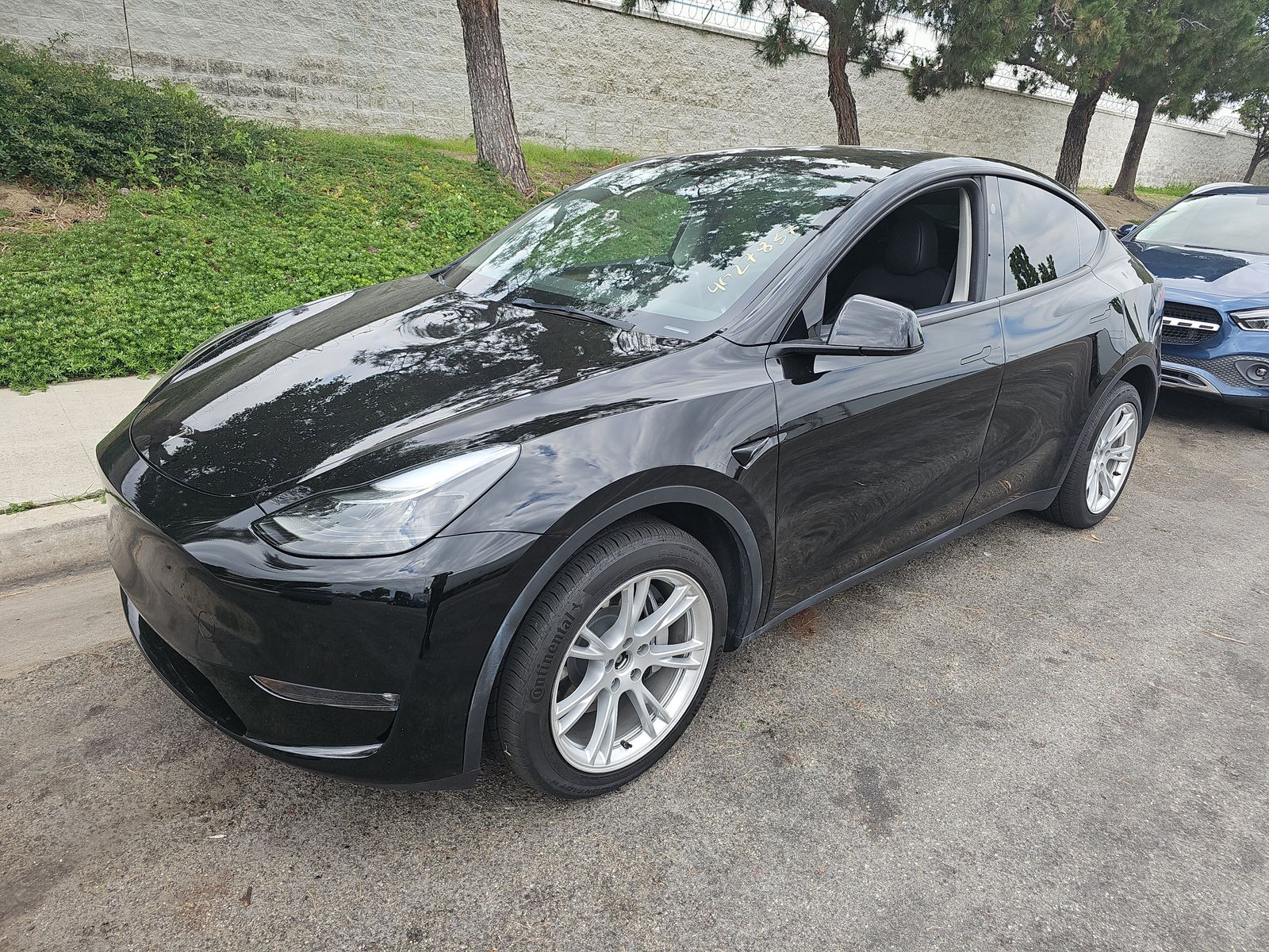 TESLA MODEL Y - 1