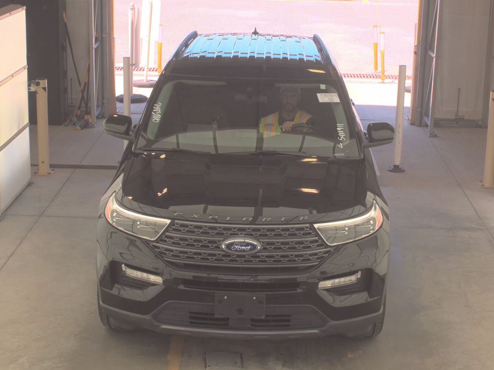 FORD EXPLORER - 3