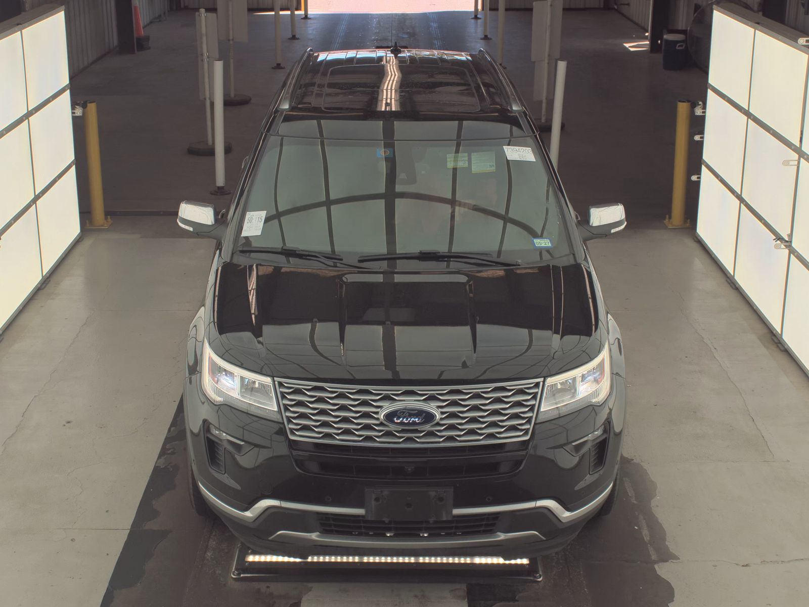 FORD EXPLORER - 3