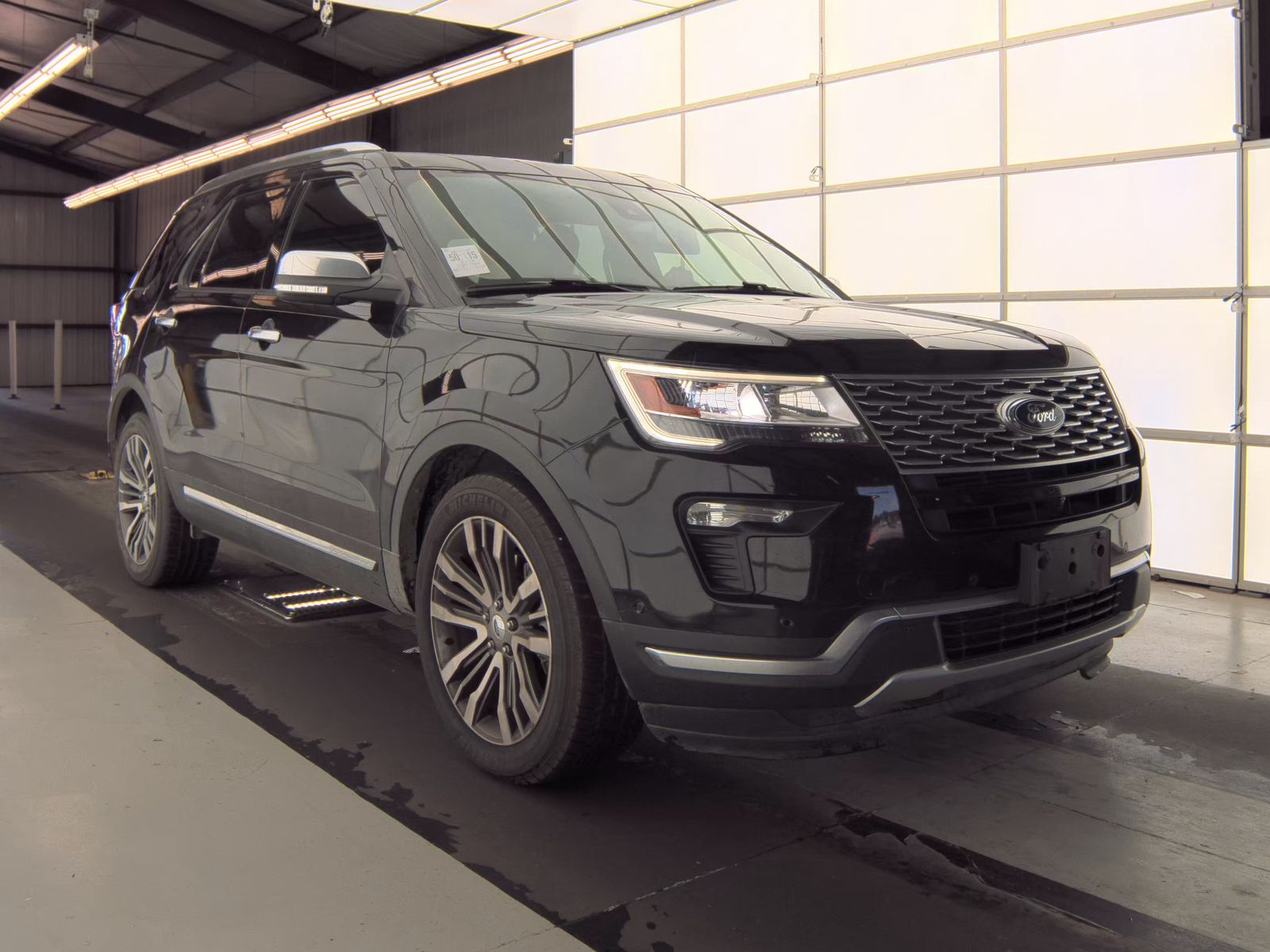 FORD EXPLORER - 5