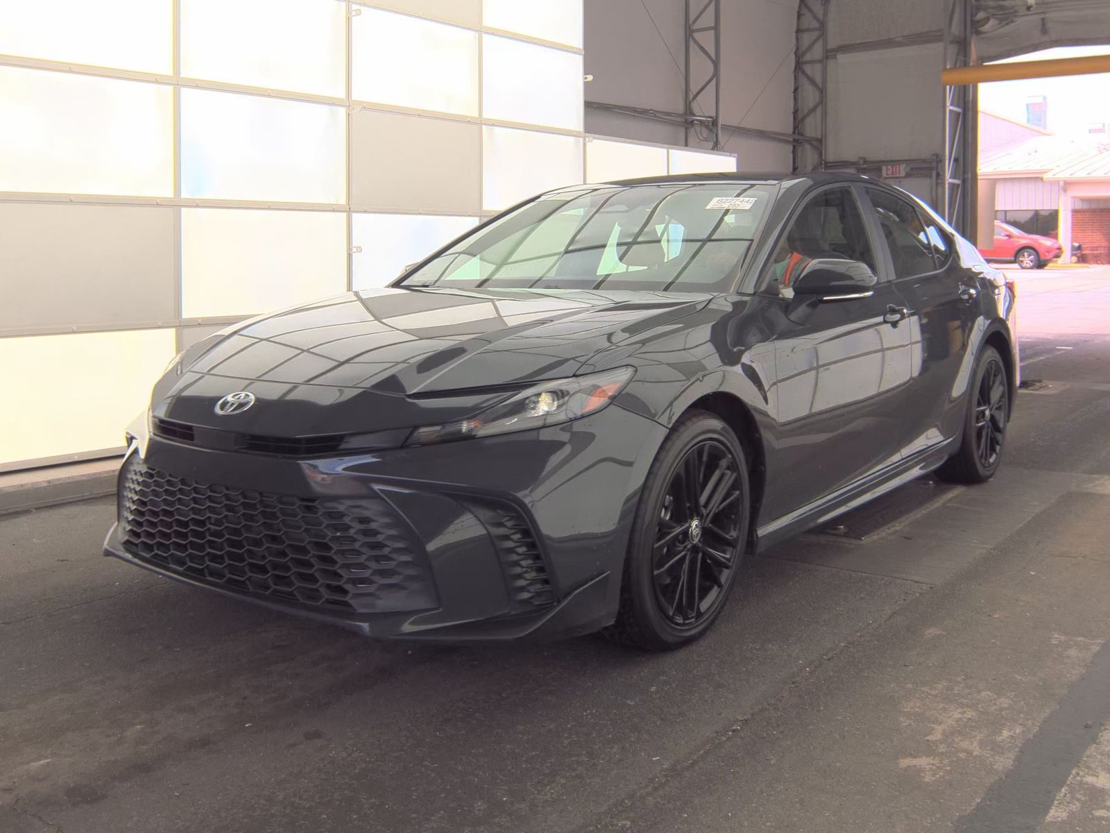 TOYOTA CAMRY - 1