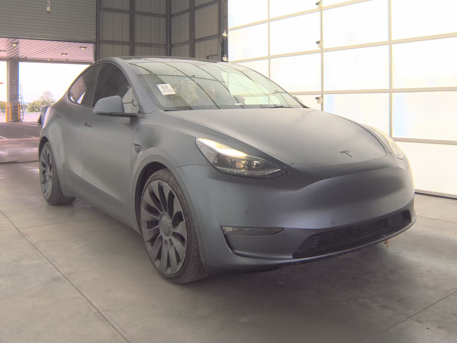TESLA MODEL Y - 5