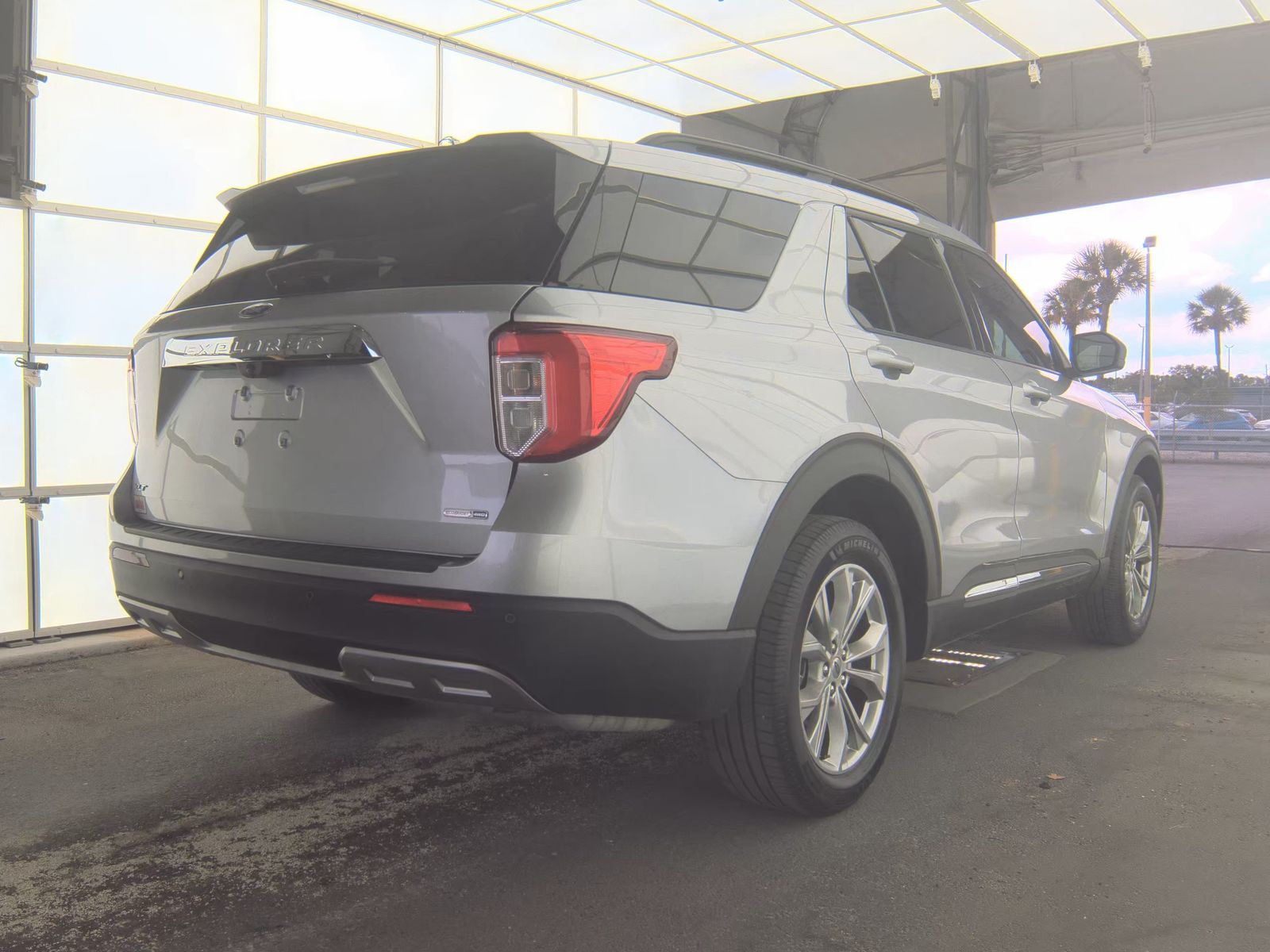 FORD EXPLORER - 6
