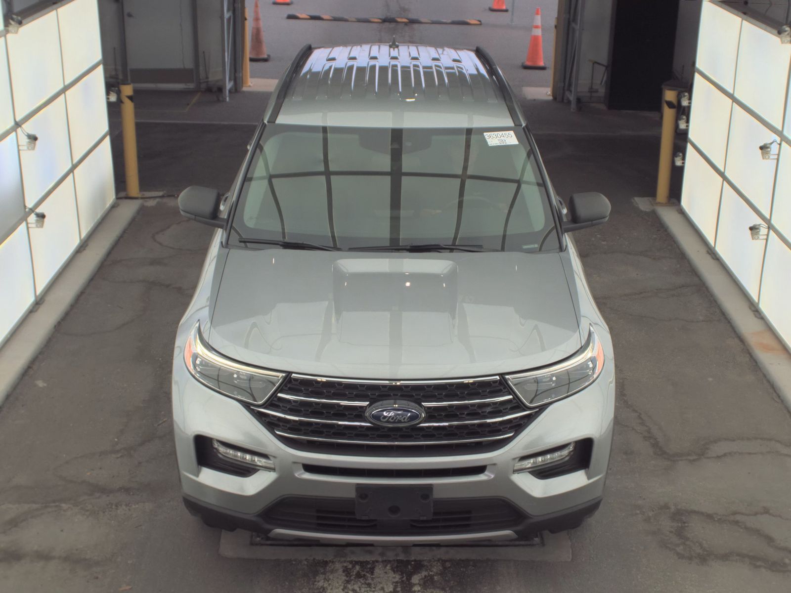 FORD EXPLORER - 3