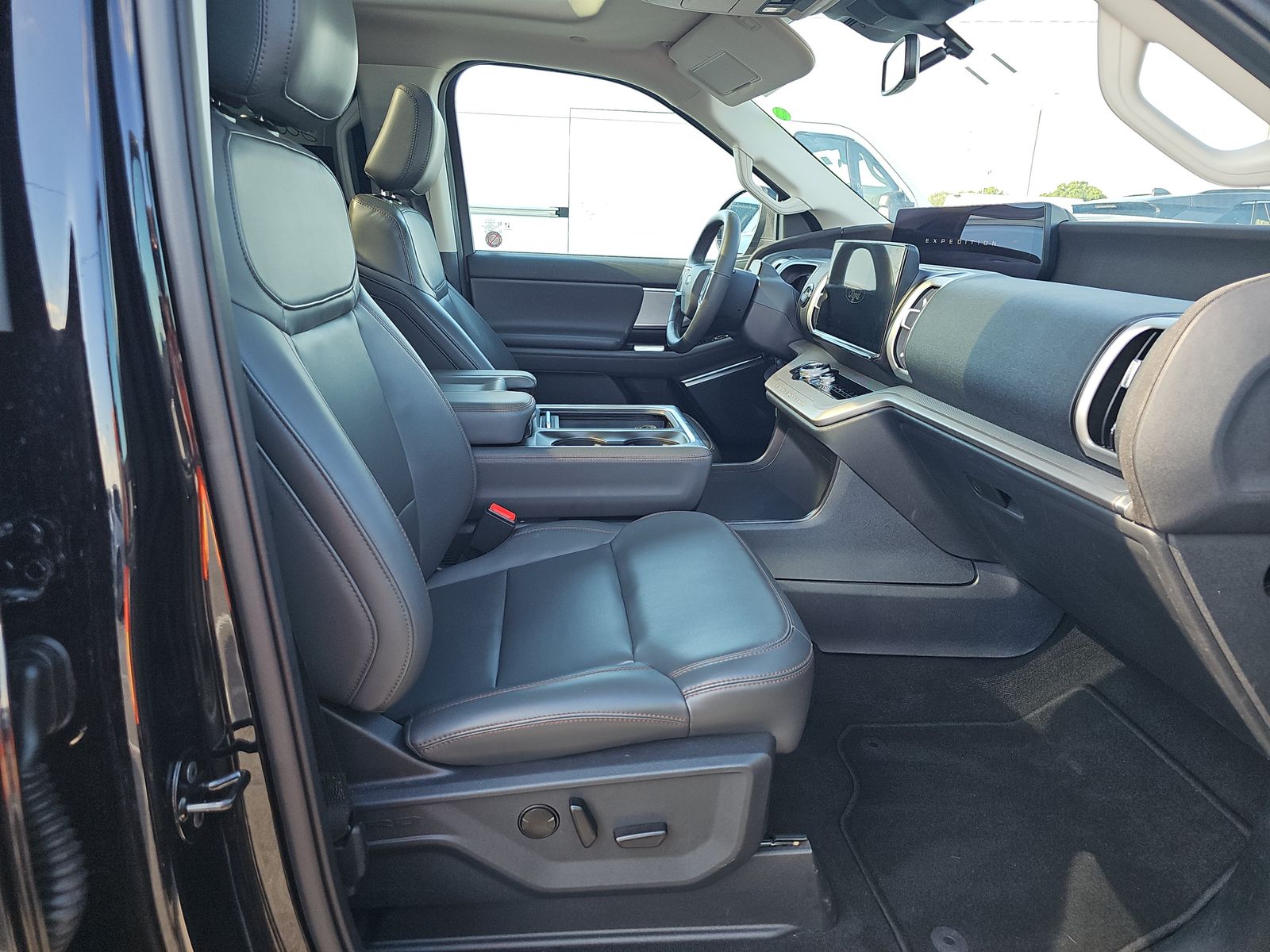 FORD EXPEDITION MAX - 9