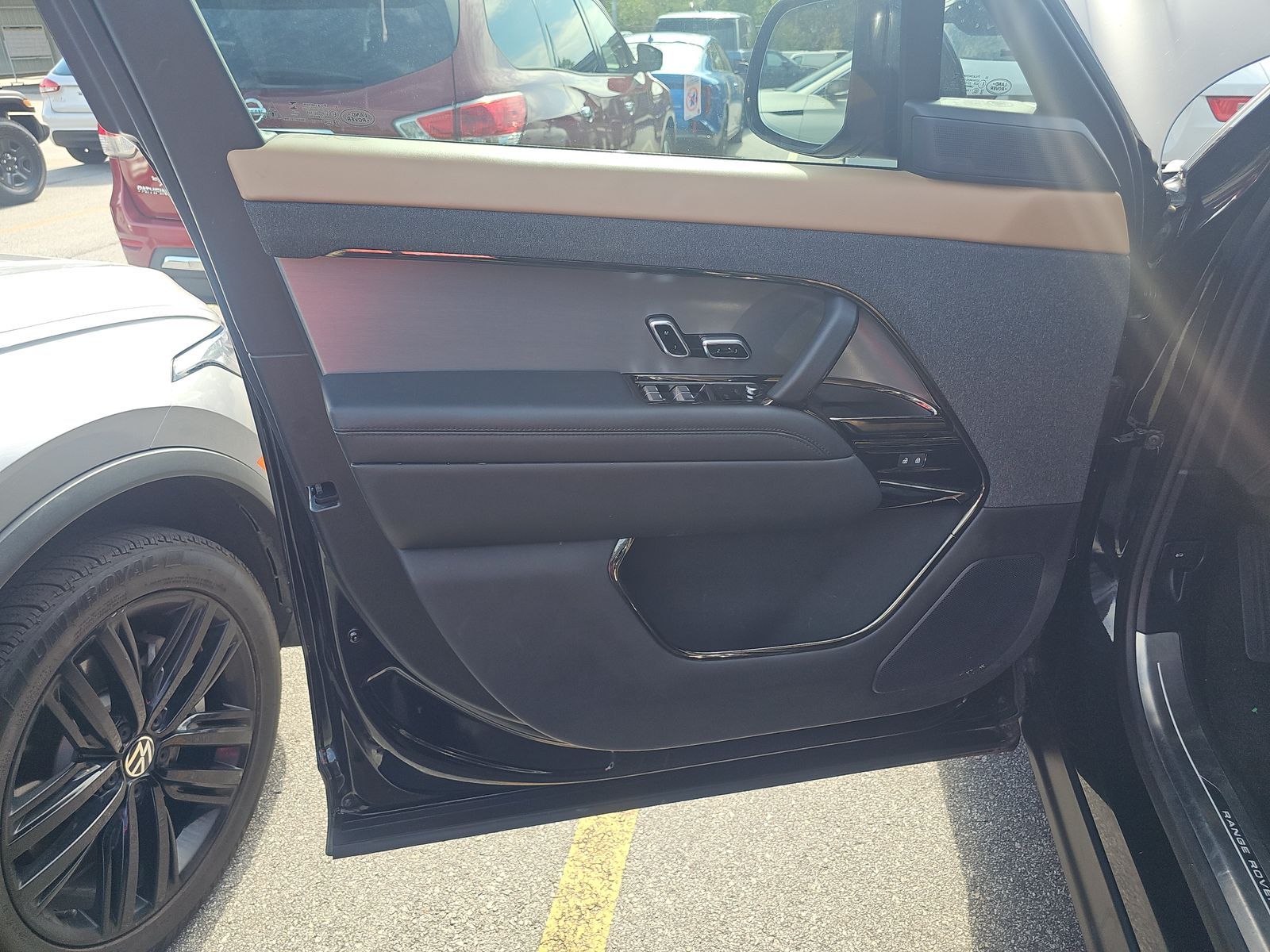 2025 Land Rover Range Rover Sport Plug-In Hybrid Dynamic SE AWD
