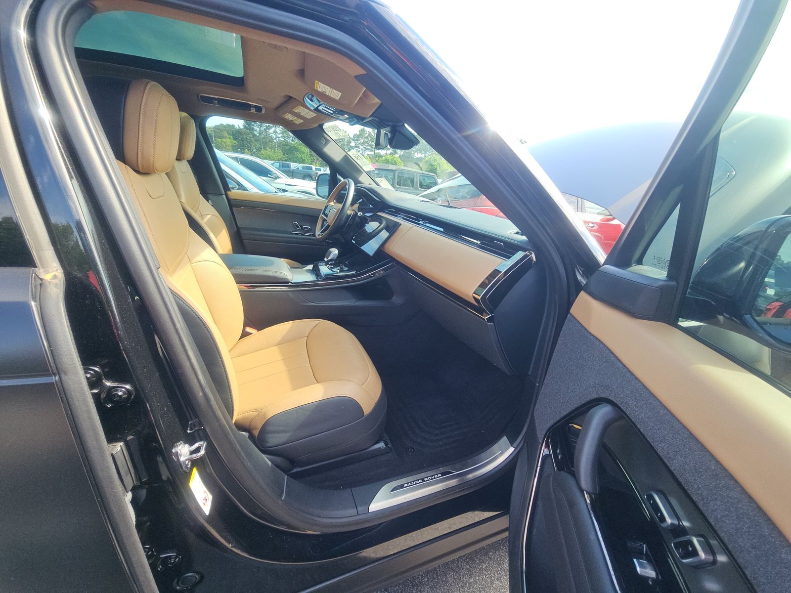 2025 Land Rover Range Rover Sport Plug-In Hybrid Dynamic SE AWD