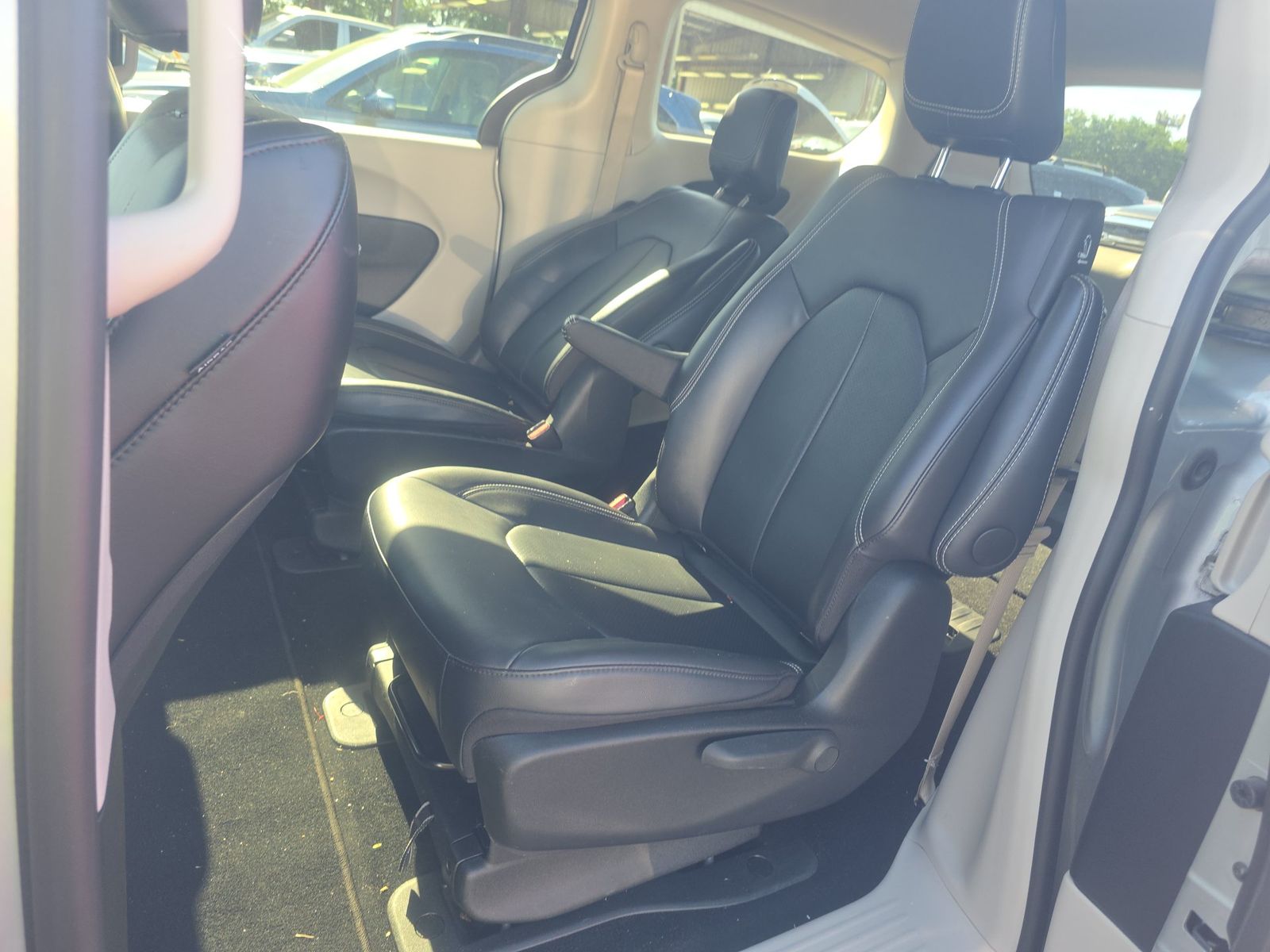 2024 Chrysler Pacifica Hybrid Select FWD