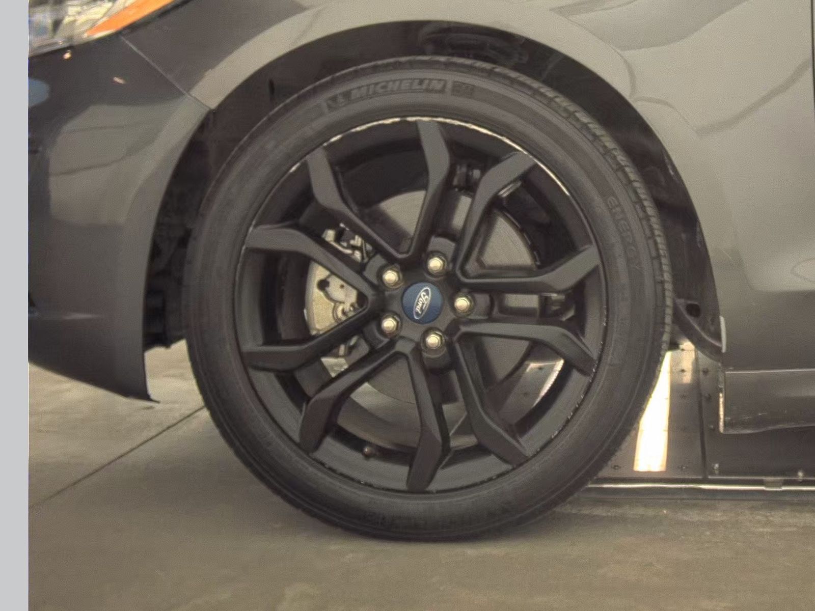 FORD FUSION - 10